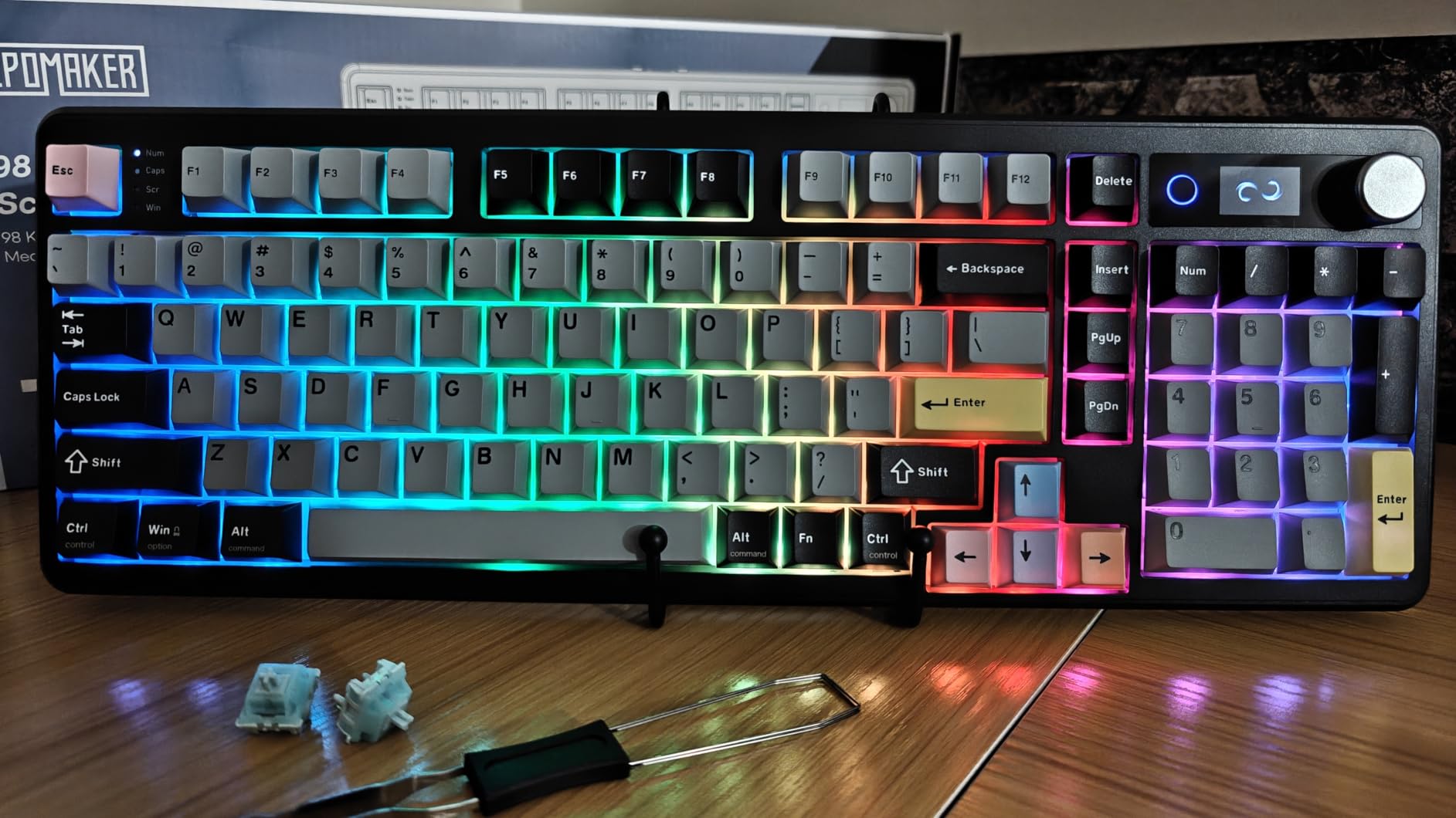 EPOMAKER TH99 PRO 96% Mechanical Keyboard with Screen & Knob, 10000mAh, 2.4Ghz/BT, Hot Swap, Custom Driver, RGB Backlight, PBT Keycap, Wireless Gaming Keyboard for PC/Mac (Black, Creamy Jade) customer photo 1