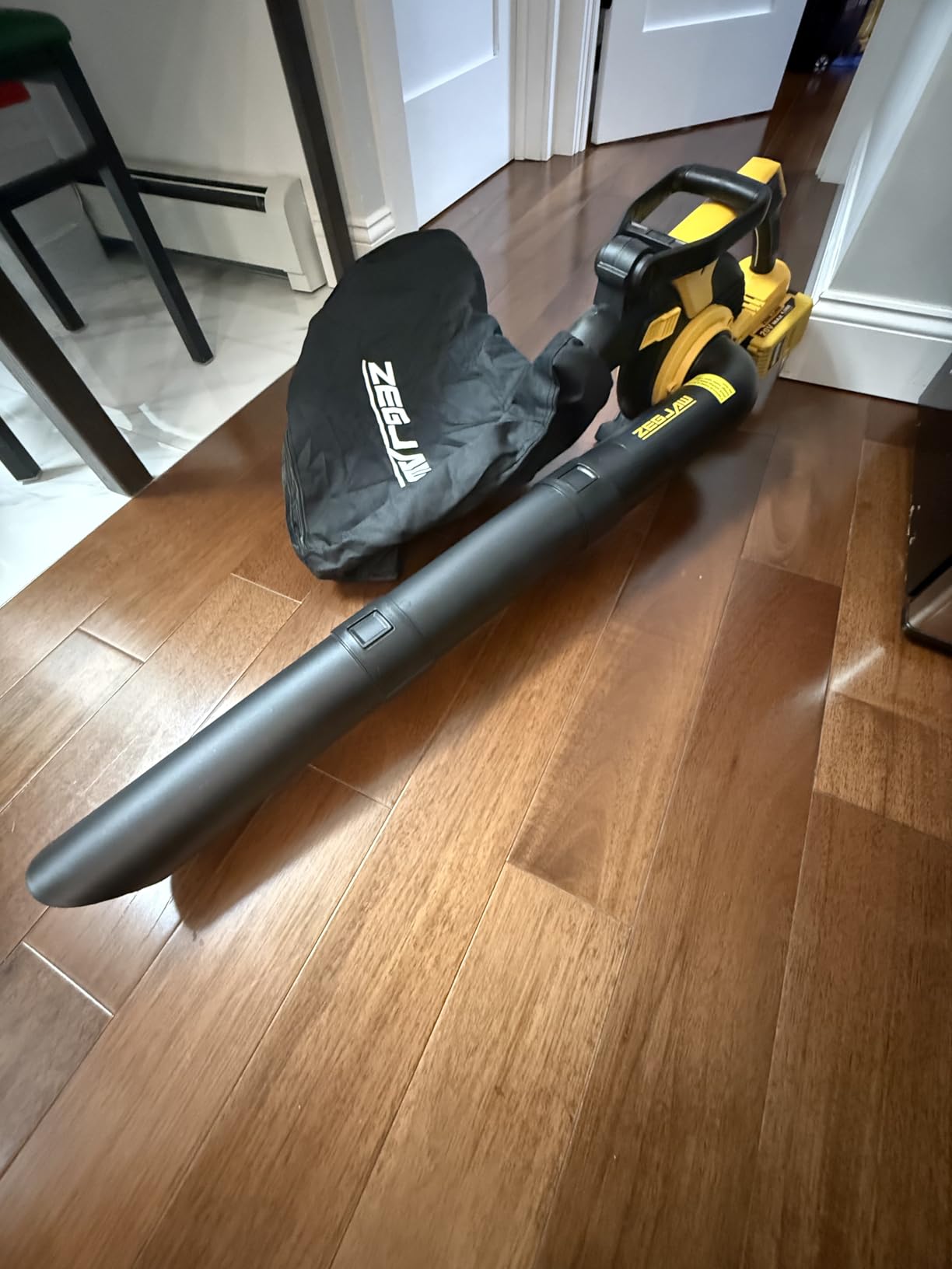 ZEGJAW 3-in-1 Cordless Leaf Blower & Vacuum, Leaf Vacuum Mulcher with Bag, 40V 170MPH 360CFM 5 Speeds Electirc Leaf Blowers for Lawn Care 2x4.0Ah Battery & Charger Included customer photo 2