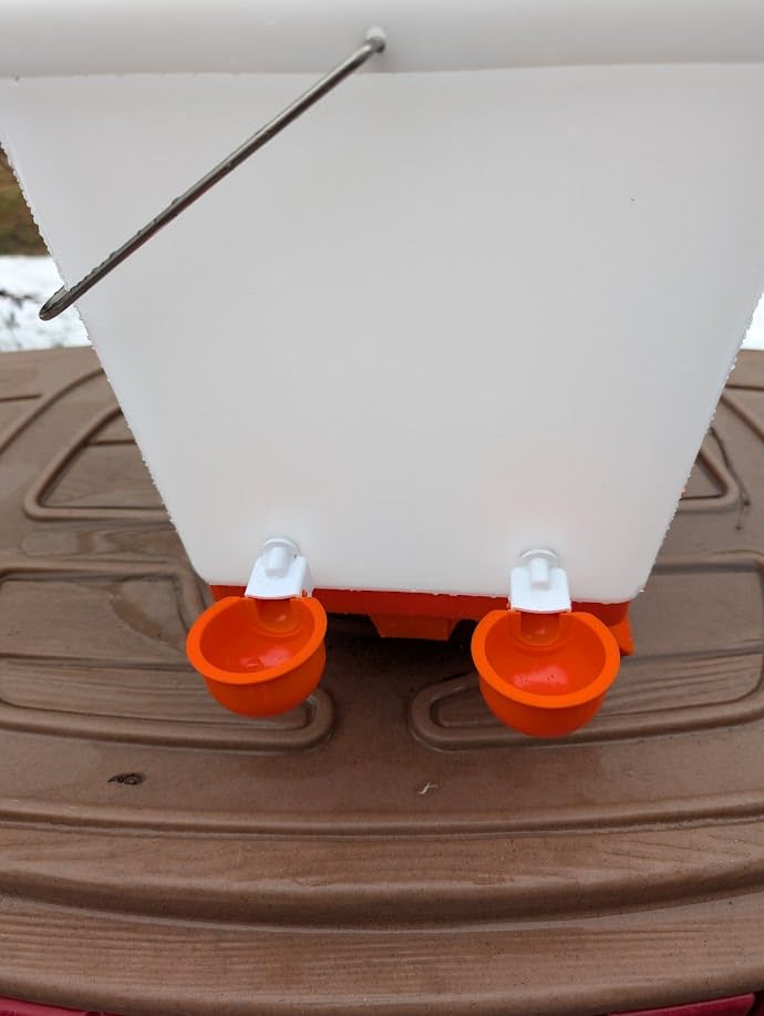 5 Gallons Chicken Waterer Bucket with Chicken Water Cups, Adjustable Legs and Anti-Roost Cone customer photo 1