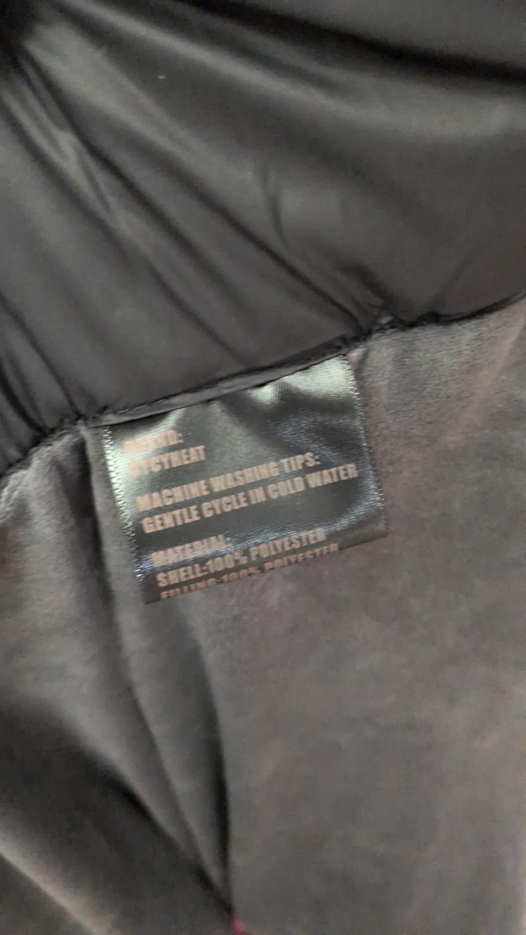CYCYHEAT 20000mAh Large Heated Blanket Battery Powered, 7.4V Battery Portable Cordless Throw Electric Rechargeable Heating Blankets (Black+20000mAh Battery, 63x55in Adult Size) customer photo 2