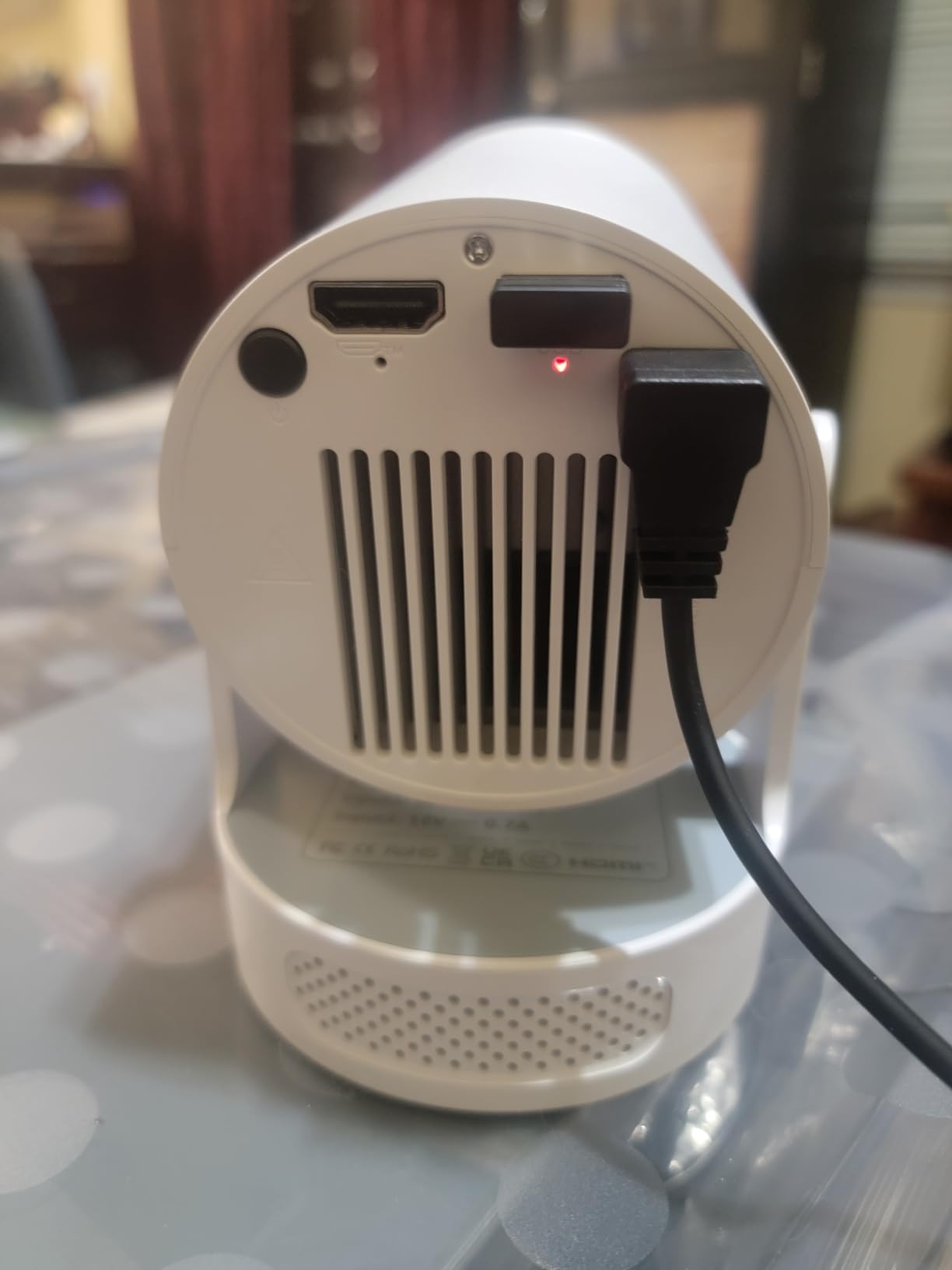 [Built-in Apps & 2026 Upgraded] Mini Projector with WiFi 6 and Bluetooth 5.4 Support 4K 1080P Auto Keystone 180° Rotatable Projector Portable Compatibile with HDMI/TV Stick/Memory Stick/Laptop, White customer photo 2