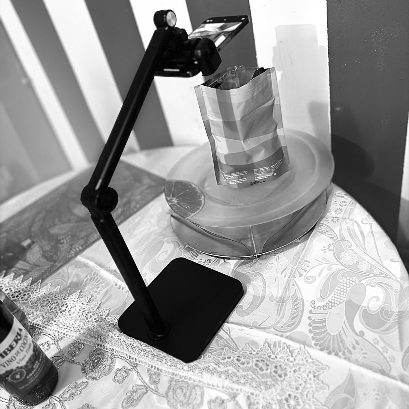 InnoGear Overhead Phone Mount, Heavy Duty Aluminum Phone Stand Tabletop Cooking Tripod for Desk Flexible Cell Phone Holder for Live Streaming, Meeting, Cooking, Recording customer photo 2