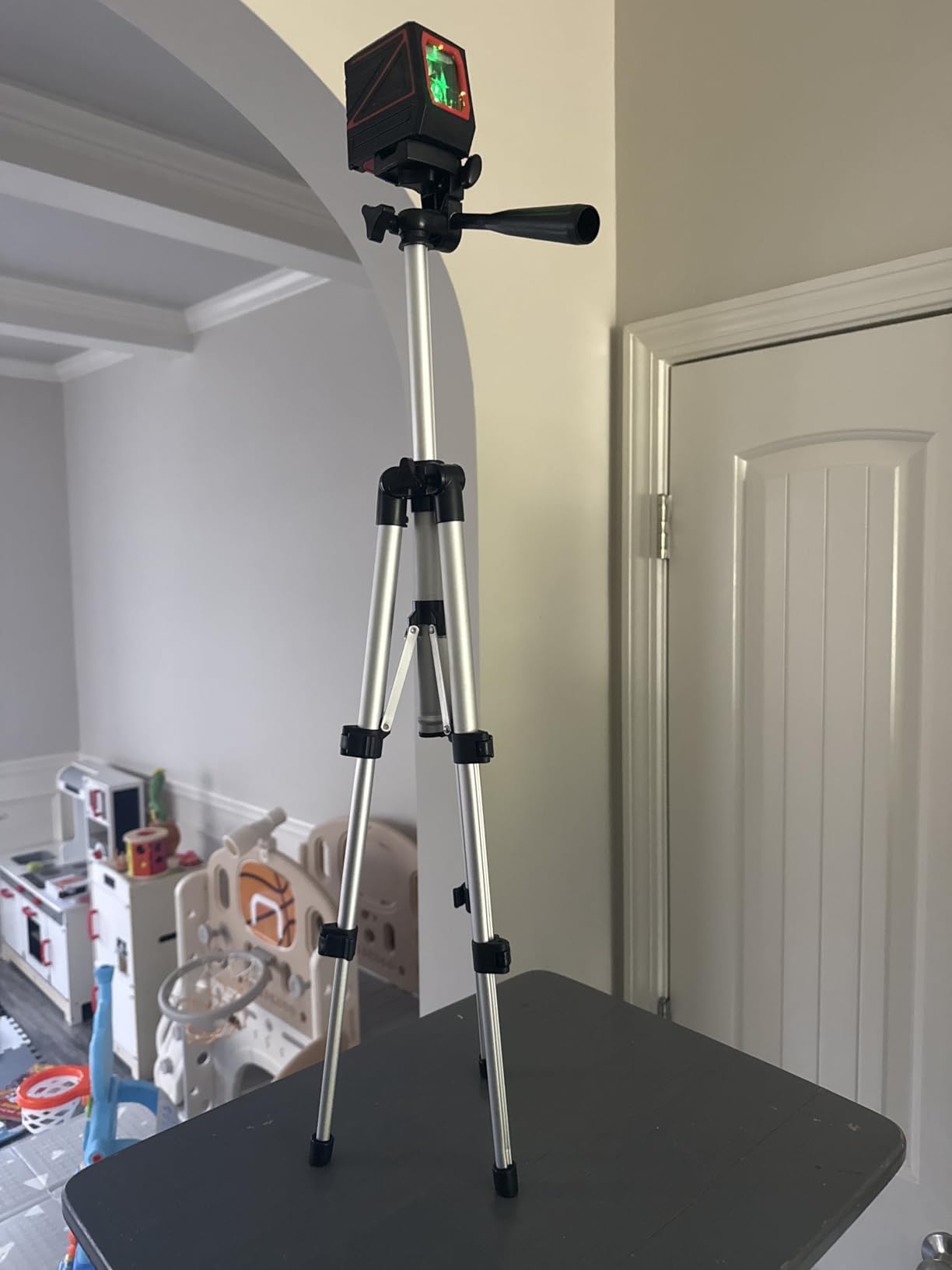 Laser Level with Tripod, 100 feet Green Cross Line Self Rotary Leveling Laser Level, Vertical and Horizontal Line, Rotatable 360 Degree, Manual Self leveling and Pulse Mode,IP54 Waterproof & Battery customer photo 2