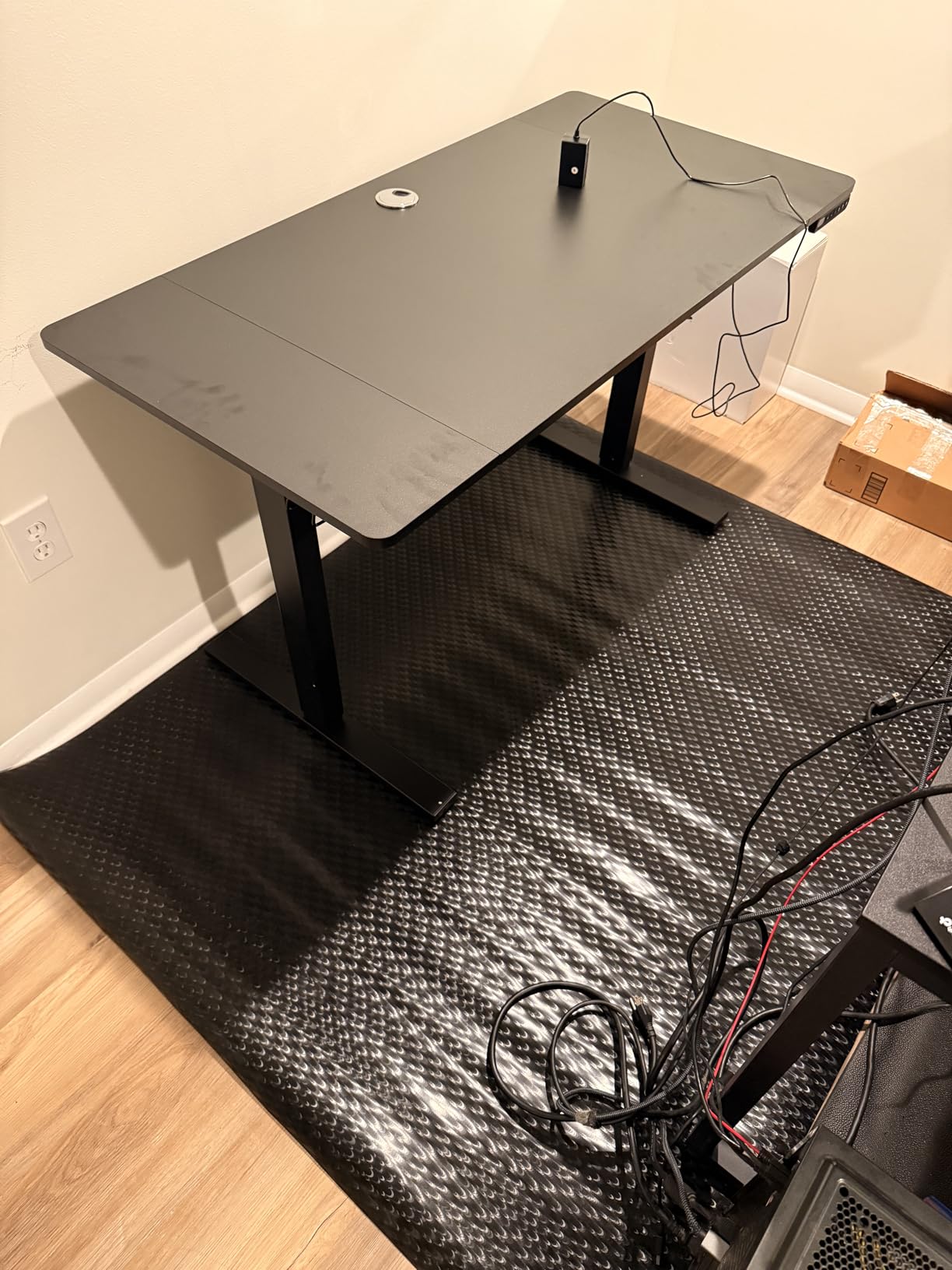 Electric Standing Desk Adjustable - 60 x 30 Inch Sit Stand Desk with Flip-Top Cable Management, Mouse Pad, Clamp Power Strip, Dual-Beam Frame, 3 Memory Preset Height Adjustable for Home Office customer photo 2