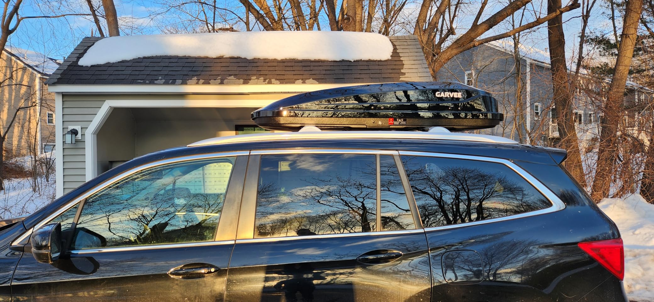 GarveeTech 70 Inch Rooftop Cargo Box Carrier, 17.7 Cubic Ft. Hard Shell Roof Rack Cargo Carrier with Security Keys, 165 Lbs Capacity Waterproof Rooftop Storage Box, Dual Side Opening customer photo 2