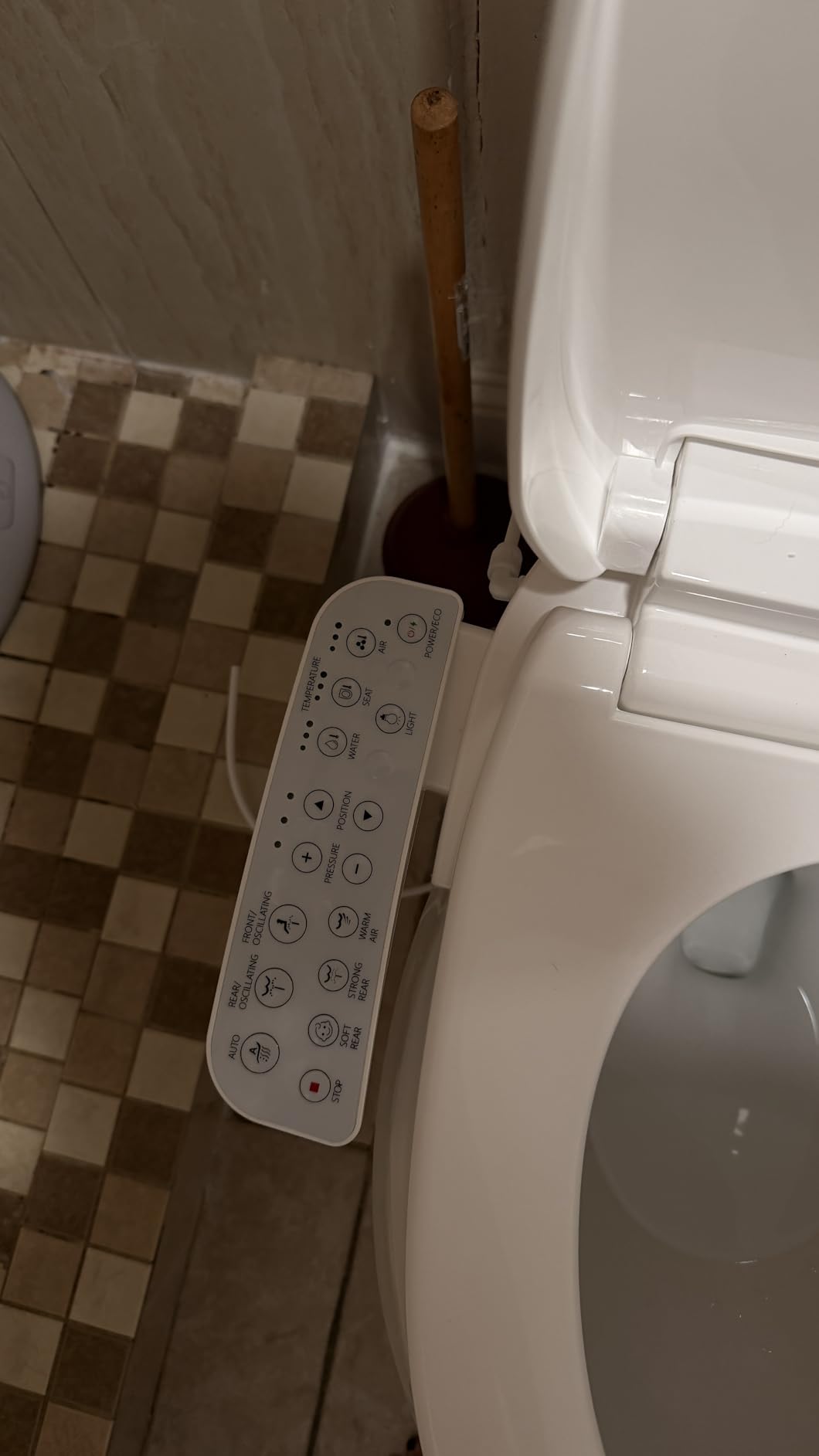 GAICOM Electric Bidet Toilet Seat Elongated, Instant Warm Water, Heated Seat & Warm Air Dryer, Self-Cleaning Nozzle, Side Control Panel, Night Light, Soft Close, Easy Installation customer photo 2