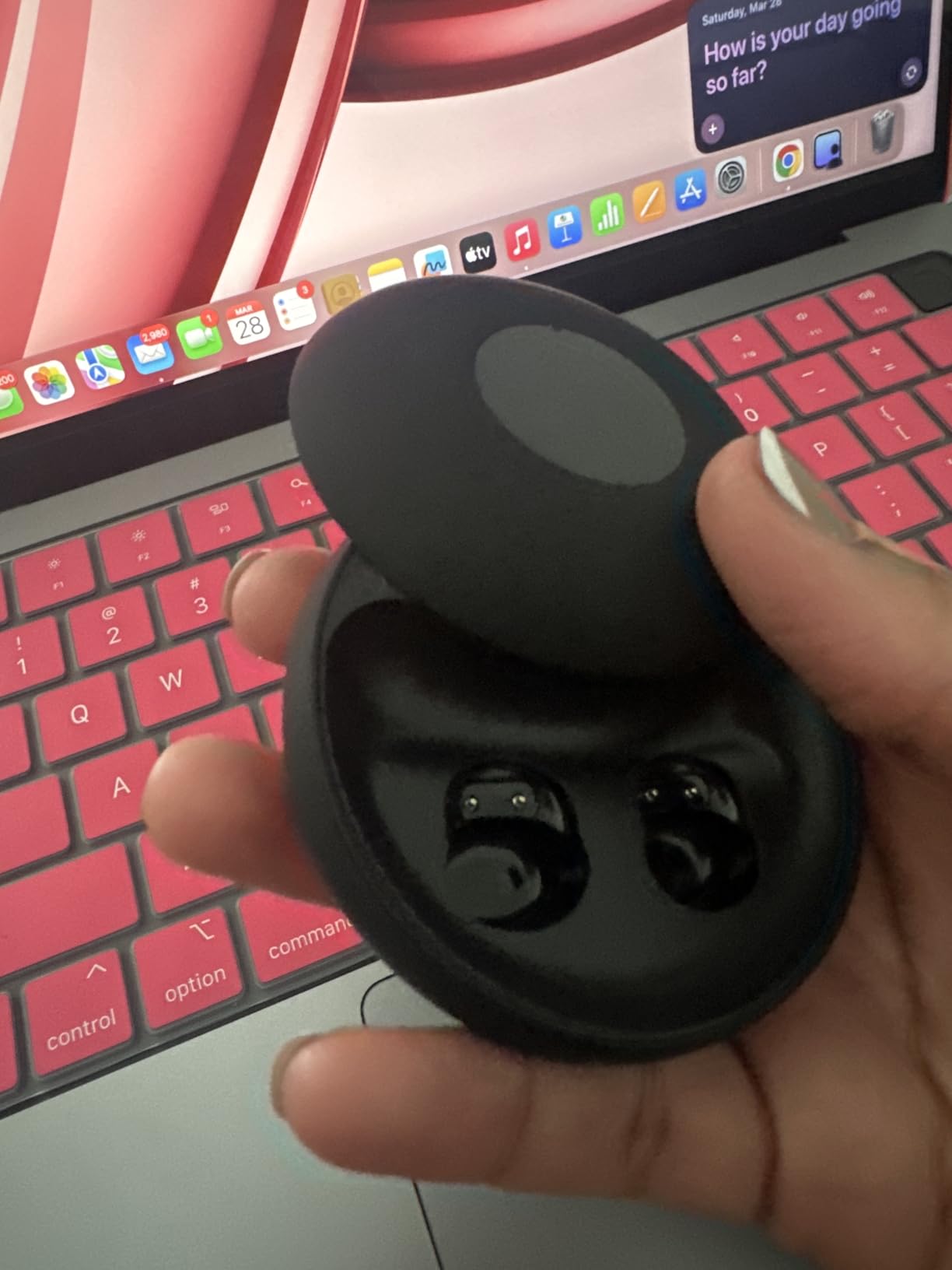 sunvito Sleep Earbuds Bluetooth 6.0 for Side Sleepers, Mini Invisible Silicone Sleep Earbuds, Noise Blocking Sleeping Headphones, Hidden Earbuds with LED Display for Small Ears(Black) customer photo 2