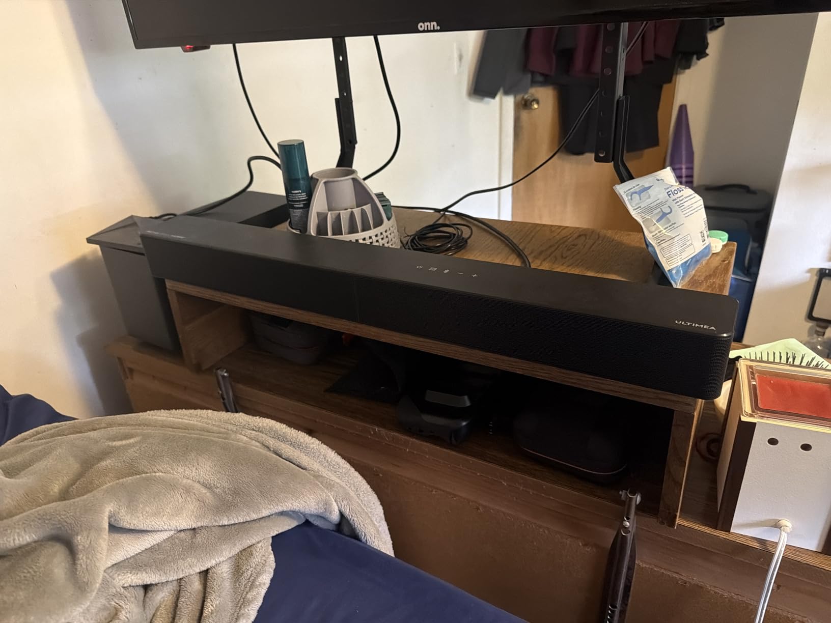 ULTIMEA 2.1ch Surround Sound Bar with Wireless Subwoofer, VoiceMX & BassMX, App Control, 240W Peak Power Soundbar for Smart TV, Adjustable Bass, HDMI, Optical, Bluetooth 6.0, Poseidon M30 (2026 Model) customer photo 2