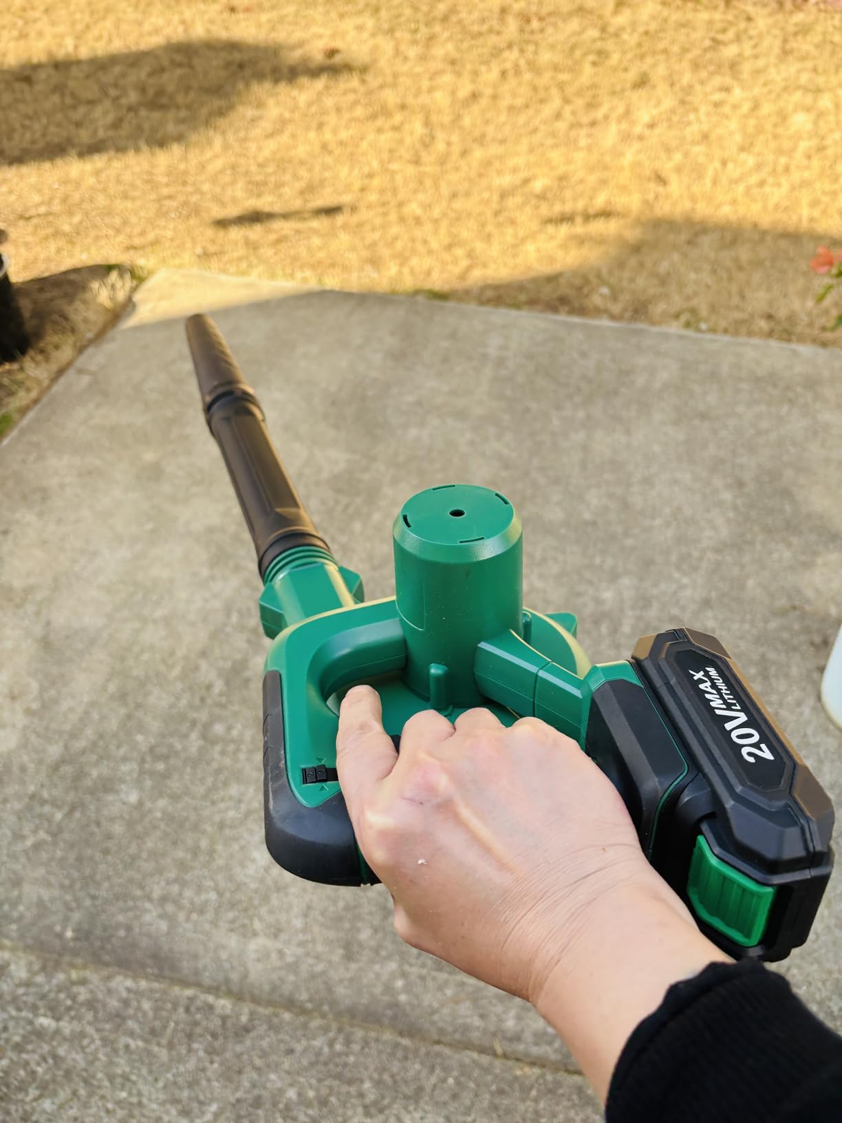 K I M O. Cordless Leaf Blower Vacuum Combo 4 in 1, 3 Nozzles &3 Modes for Inflation & Deflation, Extended Tube & Variable Speed, 20000RPM 150MPH, 2x2000mAh Battery Powered Leaf Blowers for Lawn Care customer photo 2