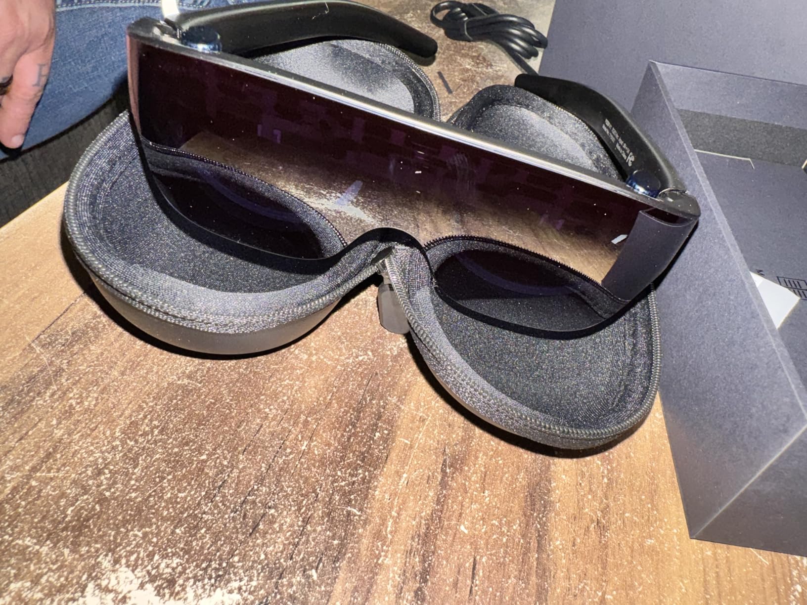 VIZO V1 AR Glasses with Ultra-Bright Display, Built-in Stereo Speakers, Adjustable Myopia Correction (0-500°), 118