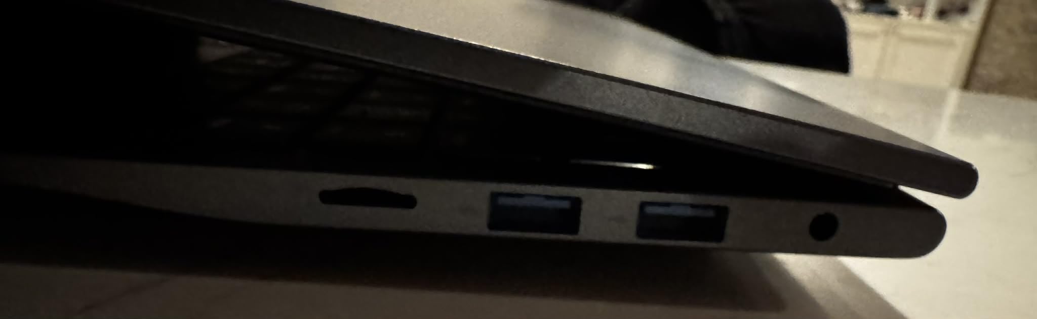 KAIGERR 2026 New Light Gaming Laptop, 16.0inch Laptop Computer with AMD Ryzen 7 7730U(8C/16T, Up to 4.5GHz), 16GB RAM 512GB NVMe SSD Windows 11 Laptop, Radeon RX Vega 8 Graphics,WiFi 6, Backlit KB customer photo 1