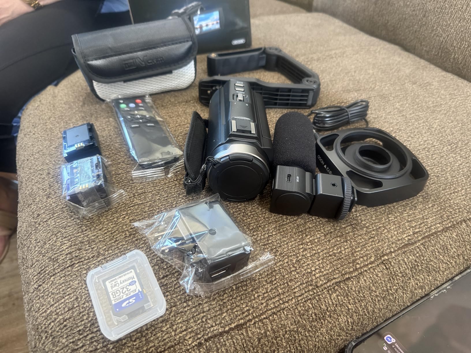 8K Video Camera 88MP UHD WiFi Vlogging Cameras for YouTube 18X Digital Zoom IR Night Vision 3.0'' Touch Screen Camcorder with 32GB Card, Microphone, Lens Hood, Stabilizer, Remote, Two Batteries customer photo 1