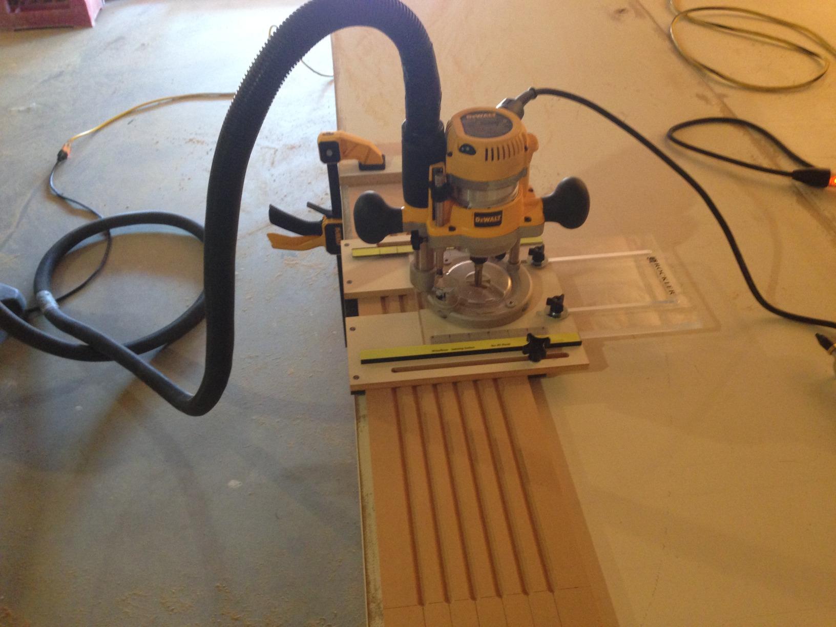 DEWALT Router Fixed/Plunge Base Kit, Variable Speed, 12-Amp, 2-1/4-HP (DW618PK) customer photo 2