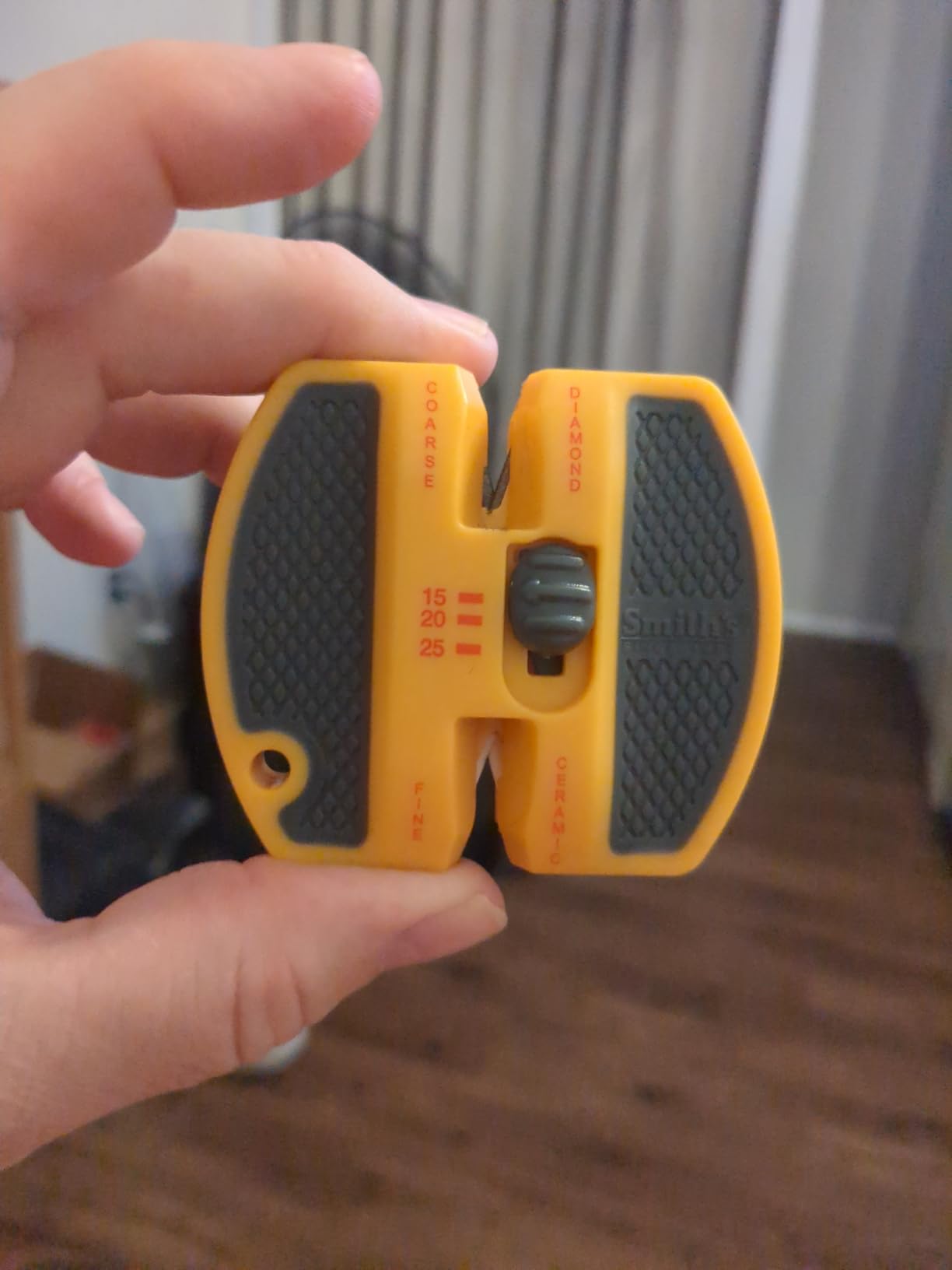 Smith's CCKS 2-Step Knife Sharpener - Yellow - 2-Step Preset Coarse & Fine Slots - Outdoor Handheld Knife Sharpener - Fishing, Hunting, Fillet, Pocket Knives - Compact Plastic Portable Keychain Tool customer photo 1