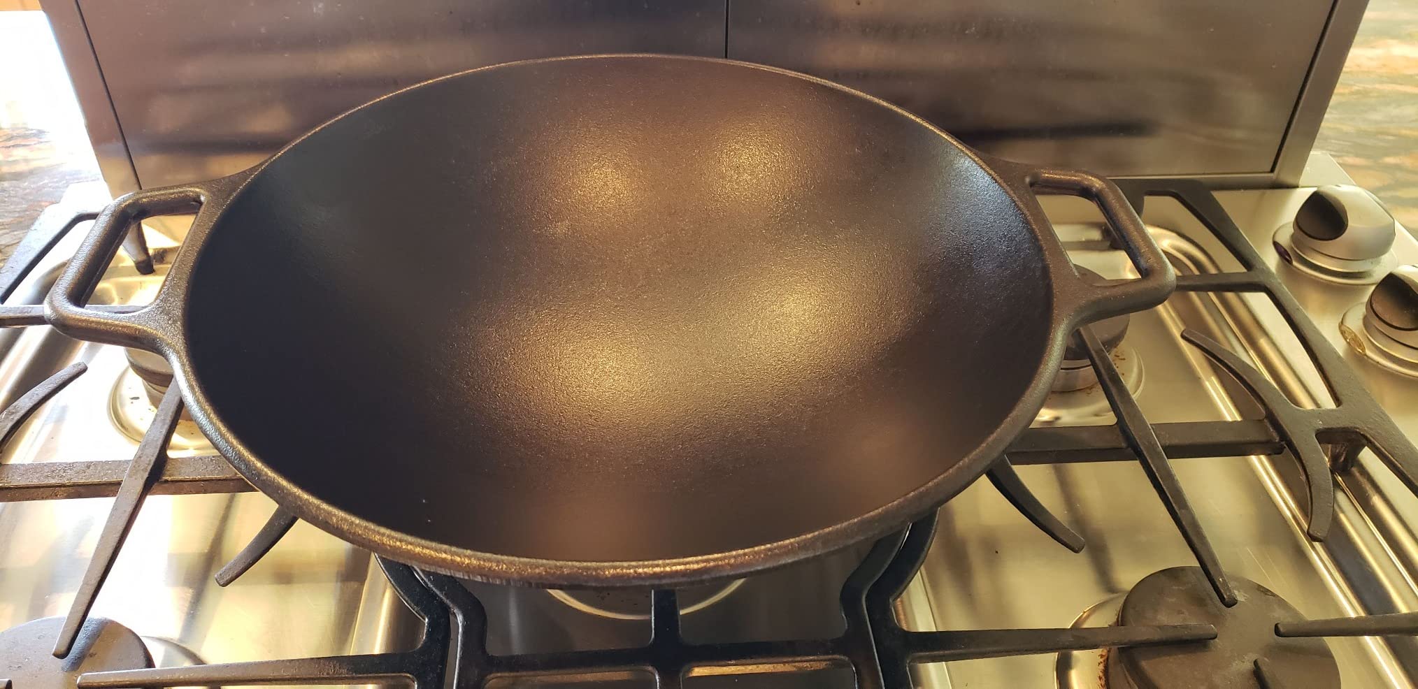 Lodge BOLD 14 Inch Seasoned Cast Iron Wok; Design-Forward Cookware customer photo 2