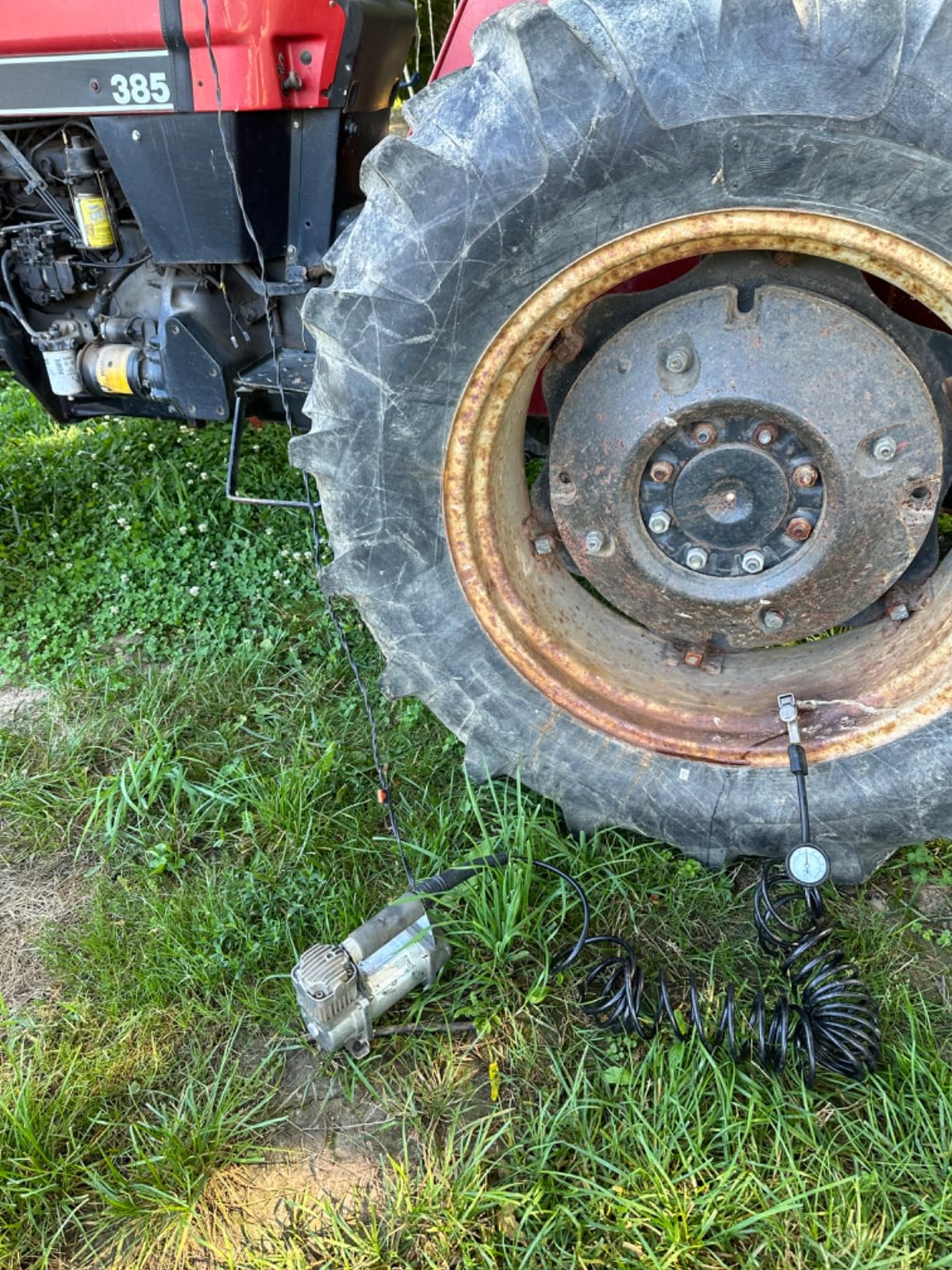 VIAIR 300P Tire Inflator Portable Offroad Air Compressor for Truck & SUV, 12V Heavy Duty 150 PSI customer photo 2
