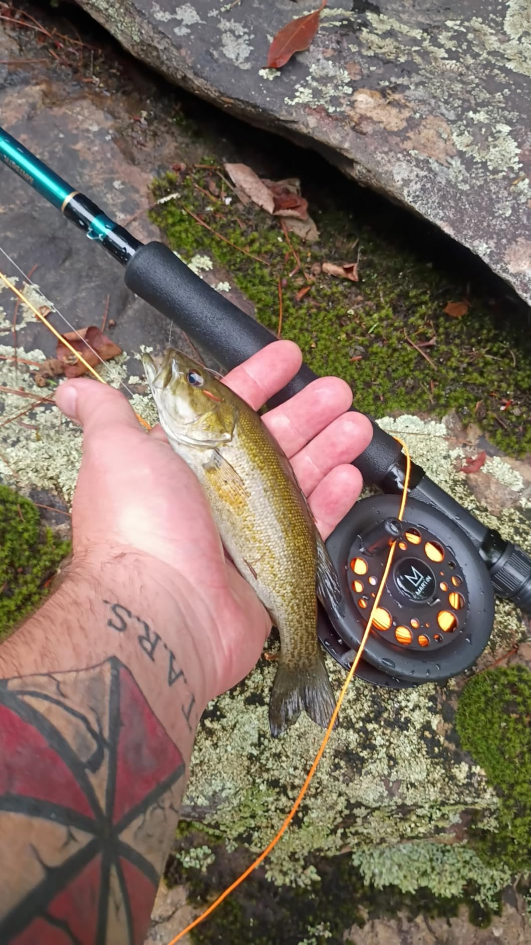 Martin Complete Fly Fishing Kit, 8-Foot 5/6-Weight 3-Piece Fly Fishing Pole, Size 5/6 Rim-Control Reel, Pre-spooled with Backing, Line and Leader, Includes Custom Fly Tackle Assortment, Brown/Green customer photo 2
