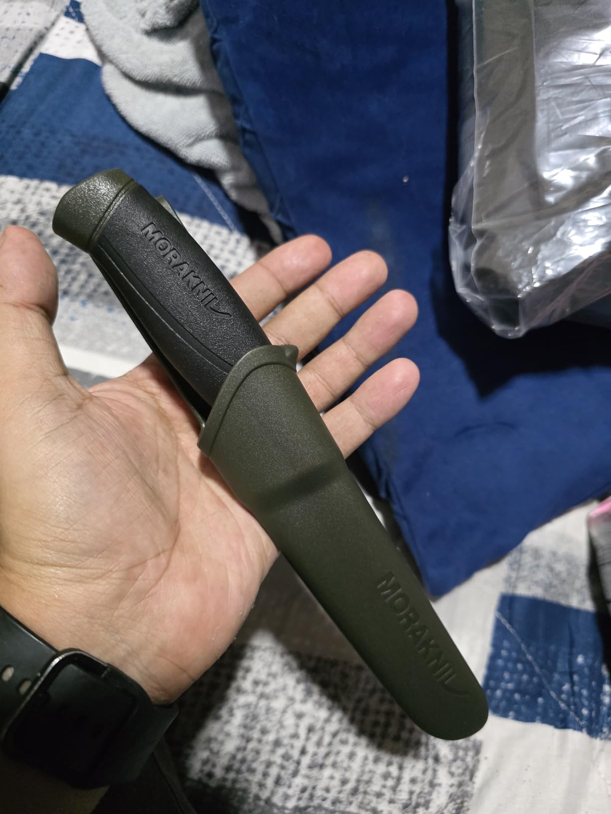 Morakniv Companion Fixed Blade Outdoor Knife with Stainless Steel Blade, 4.1-Inch, Orange (M-11824) customer photo 2