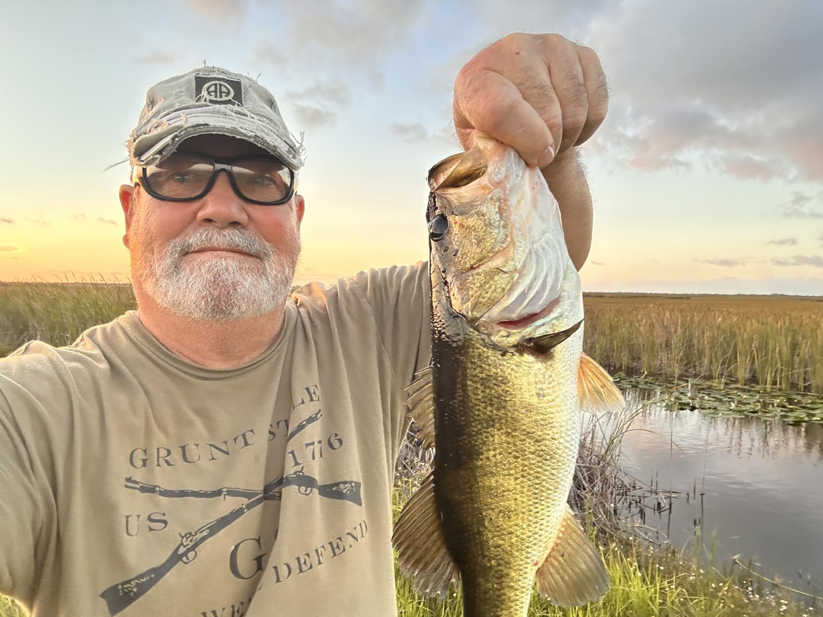 Booyah Pad Crasher Topwater Bass Fishing Hollow Body Frog Lure with Weedless Hooks customer photo 1