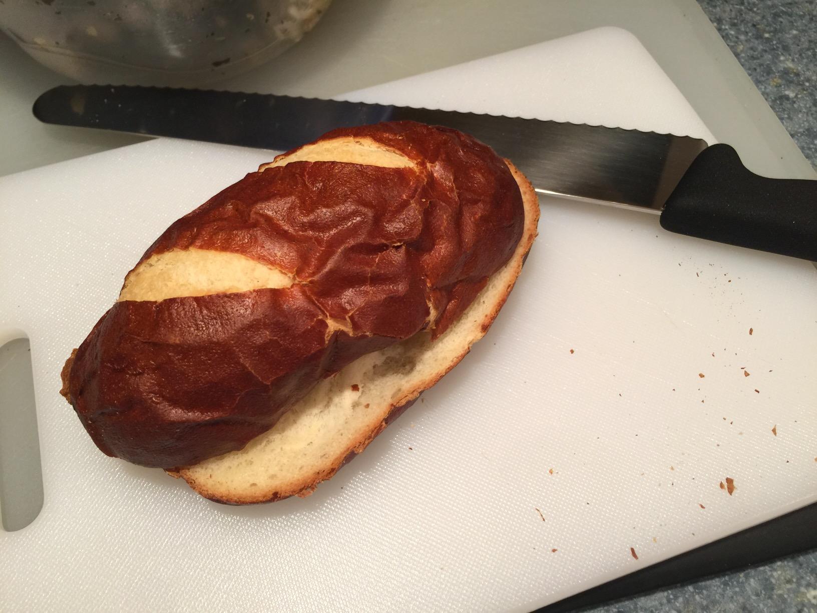 Victorinox 10.25 Inch Fibrox Bread Knife with Ultra-Sharp Serrated Edge customer photo 2