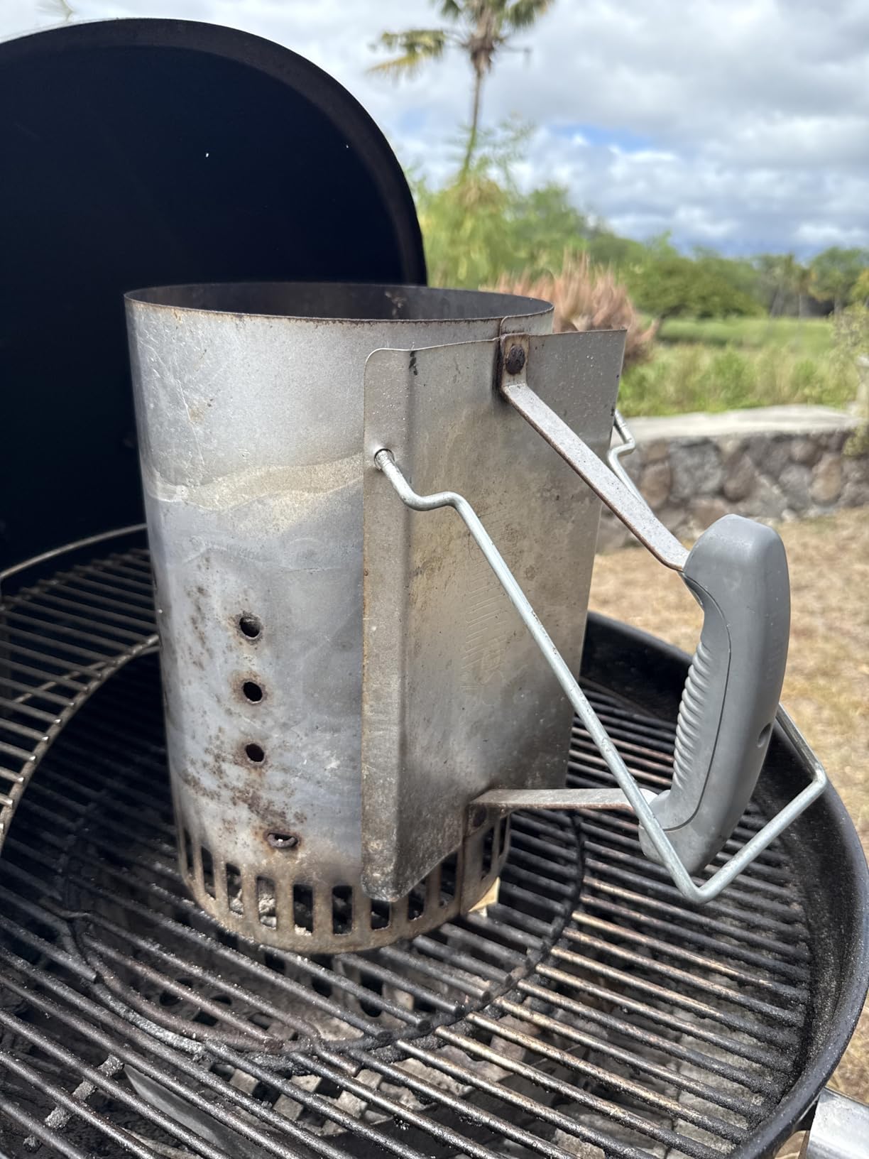 Weber Rapidfire Compact Chimney Starter - Charcoal Grill Accessory That Lights Coals in Under 15 Minutes, Ideal for Smaller Grills (Smokey Joe & Jumbo Joe) customer photo 1
