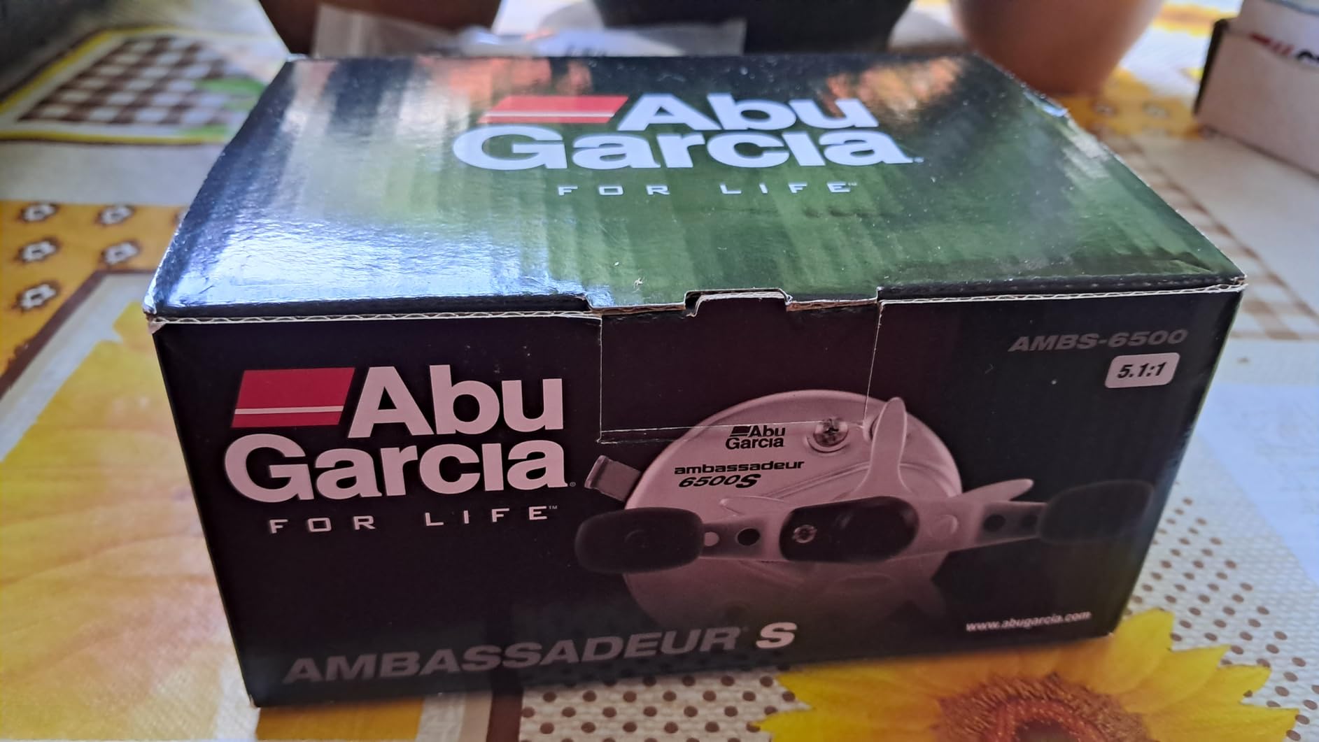 Abu Garcia Ambassadeur S Baitcast Round Fishing Reel customer photo 1
