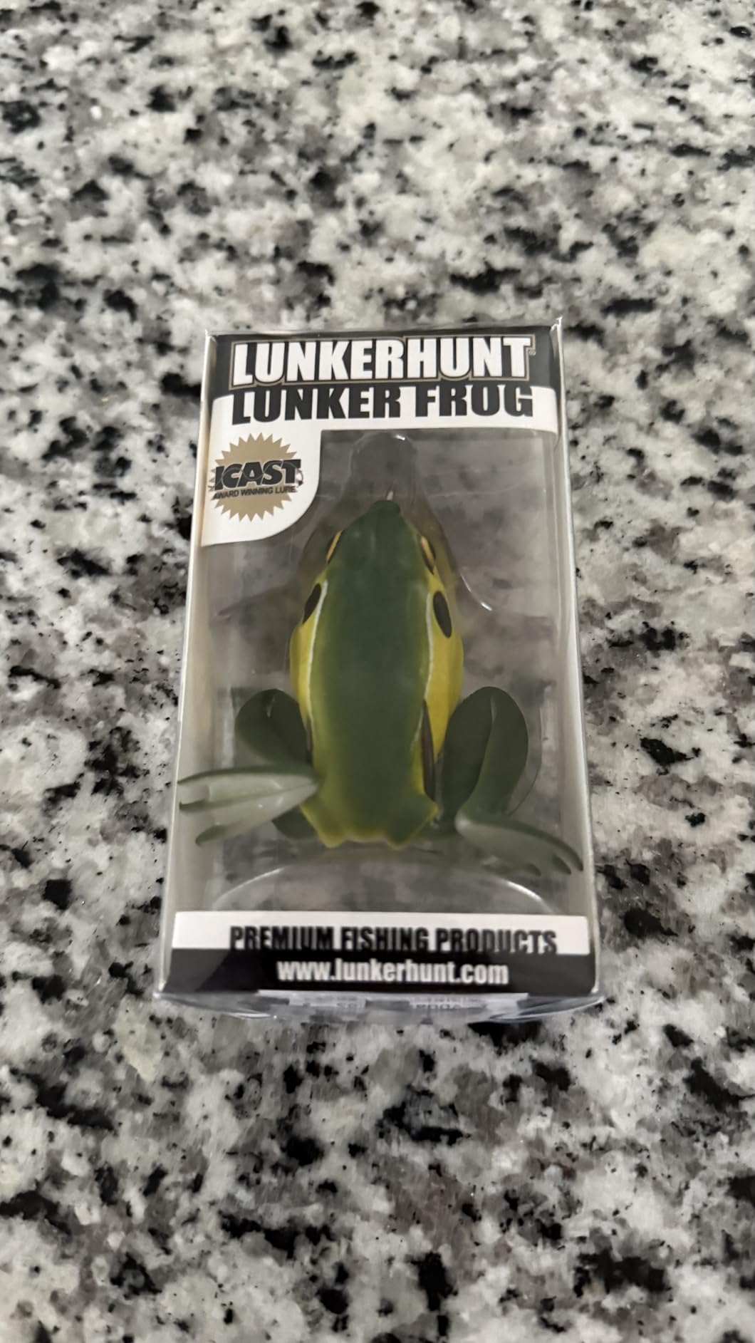 Lunkerhunt - Lunker Frog Fishing Lure | Award Winning Realistic Topwater Frog Lure for Fishing Bass, Trout and Pike | Freshwater Fish Bait with Hollow Body, Weedless Hooks customer photo 1