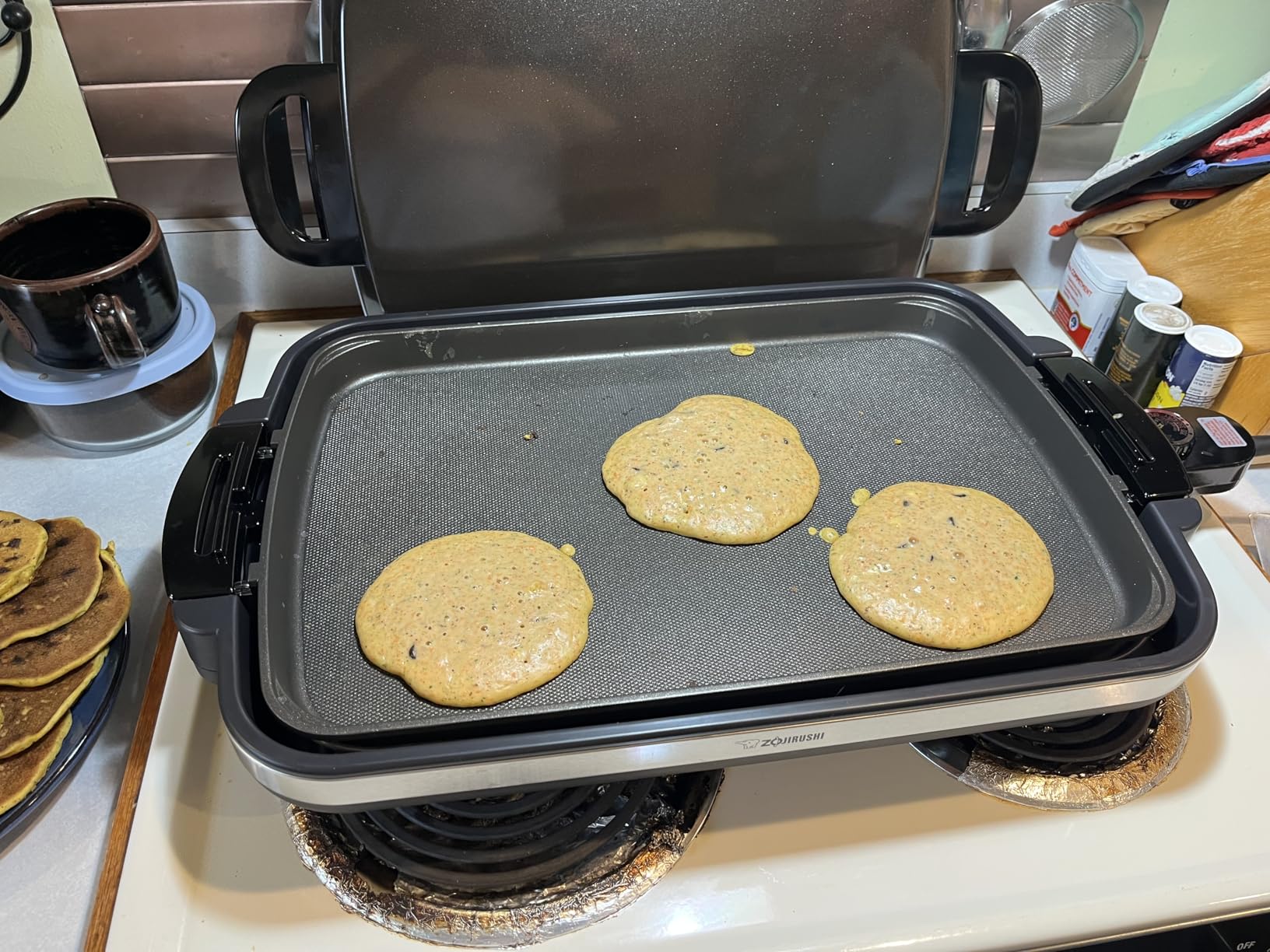 Zojirushi EA-DCC10 Gourmet Sizzler Electric Griddle, Extra Large customer photo 2