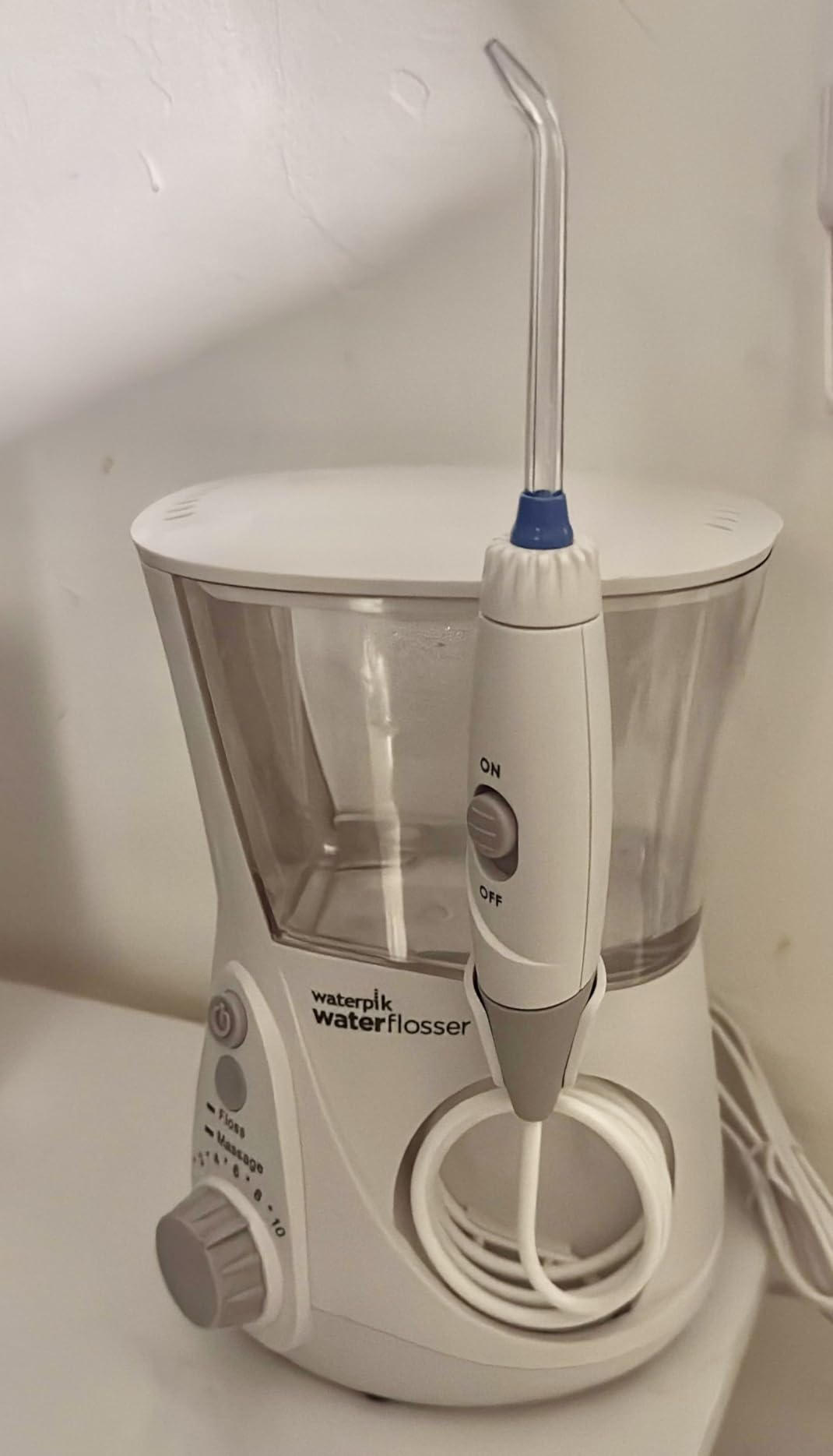 Waterpik Aquarius Water Flosser For Teeth Cleaning, Gums, Braces, Dental Care, Electric Power With 10 Settings, 7 Tips For Multiple Users And Needs, ADA Accepted, White WP-660, Packaging May Vary customer photo 1