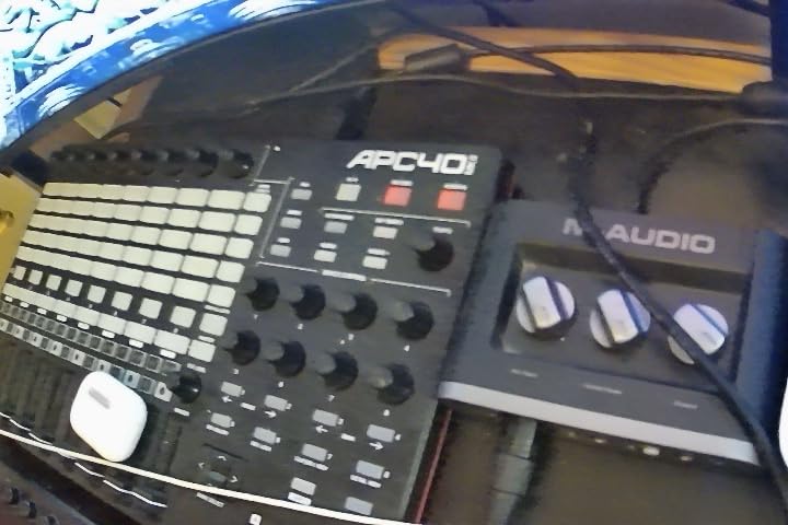 APC40 MKII - USB MIDI Controller for 1 to 1 Mapping with Ableton Live Lite with 5x8 Clip Launch Matrix, Knobs and Faders, Pro Software Suite Included customer photo 2
