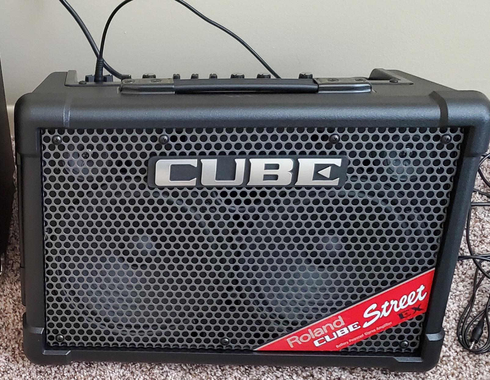 Roland Cube Street EX Battery-Powered 50W Stereo Amplifier, Clear Dynamic Sound, Ideal for Outdoor Performances, Supports Mics, Instruments & Audio Devices customer photo 1
