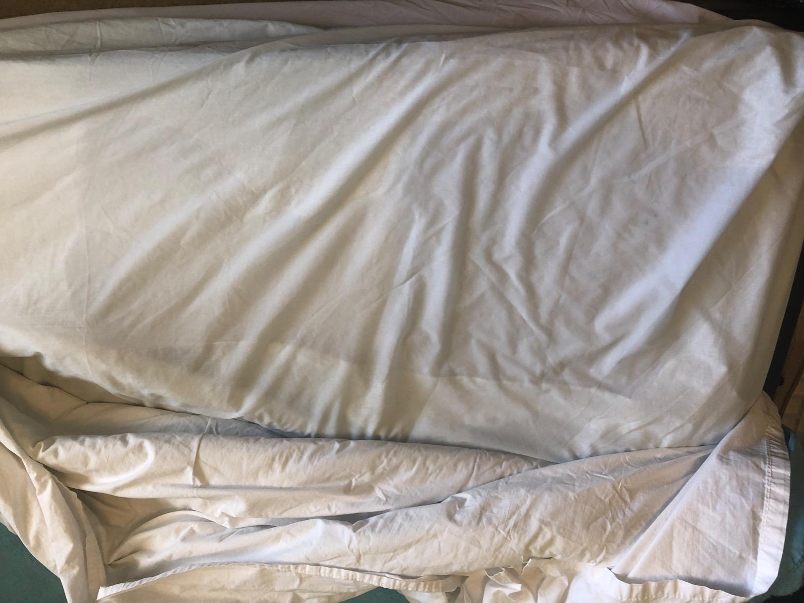 Linenspa Waterproof Mattress Protector, Full Size - Fitted Sheet Style, Breathable, Machine Washable & Dryer Safe, White customer photo 2