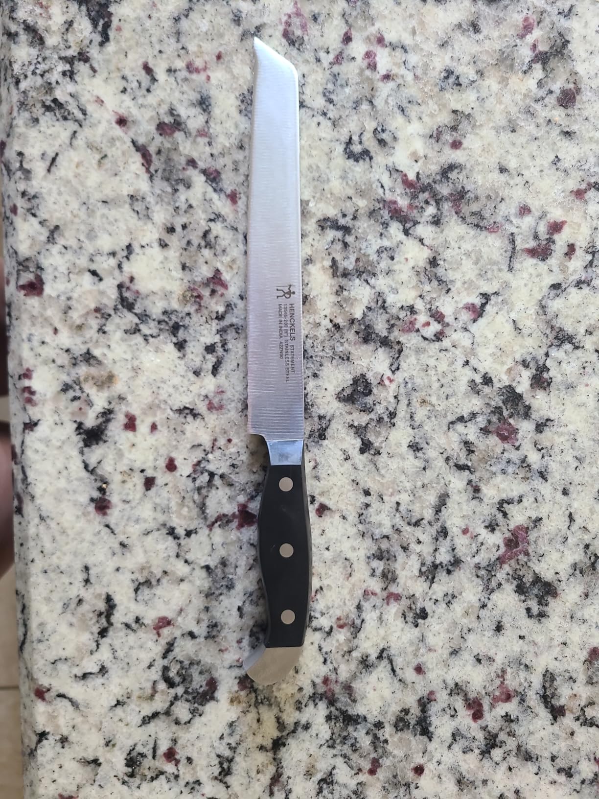 HENCKELS Statement Razor-Sharp 8-Inch Bread Knife German Engineered customer photo 1