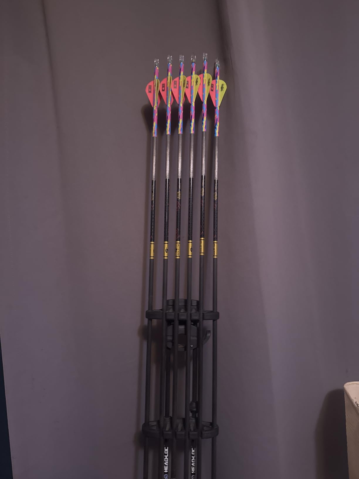 Gold Tip Hunter Arrow Shafts (Pack of 12) customer photo 1
