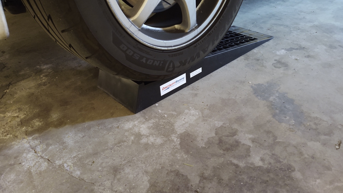Car Ramps for Oil Change, Low Profile, 2,200 lb GAWR, 2.5