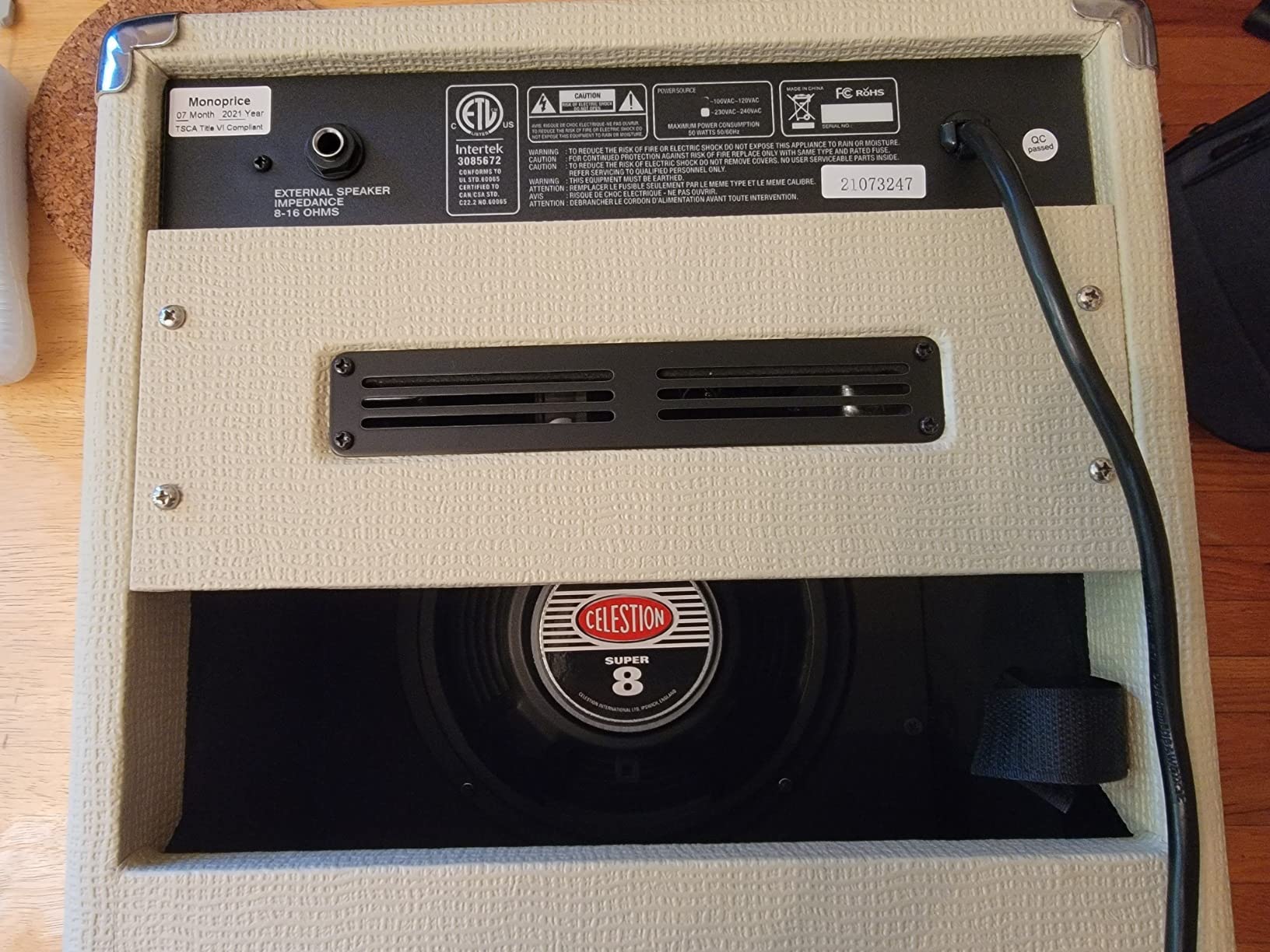 Monoprice 1x8 Guitar Combo Tube Amplifier with Celestion Super 8 Inch Speaker - 5-Watt, 12AX7 Preamp - Stage Right Series customer photo 1
