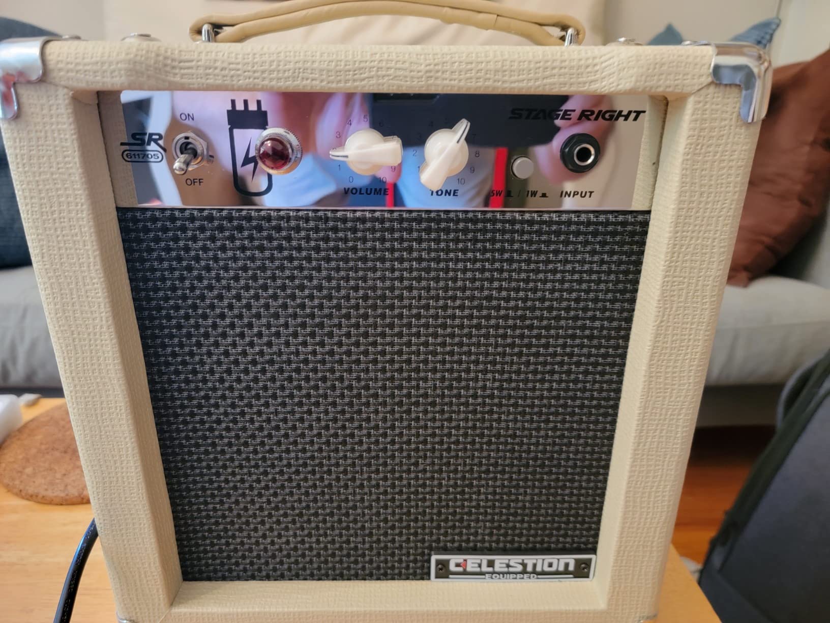 Monoprice 1x8 Guitar Combo Tube Amplifier with Celestion Super 8 Inch Speaker - 5-Watt, 12AX7 Preamp - Stage Right Series customer photo 2