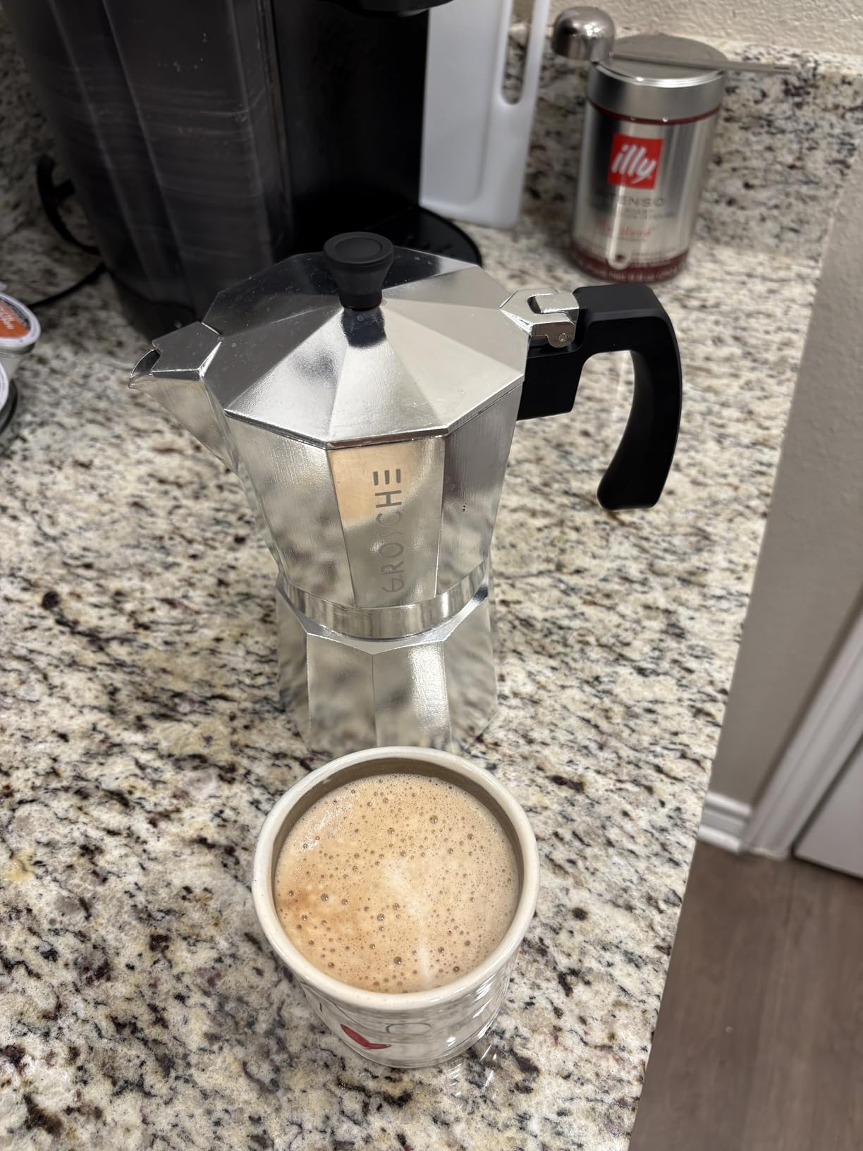 GROSCHE Milano Moka Pot | 6 Espresso Cup - 9.3 oz | Stovetop Espresso Percolator and Coffee Maker, Portable, Ideal for Home and Camping customer photo 1