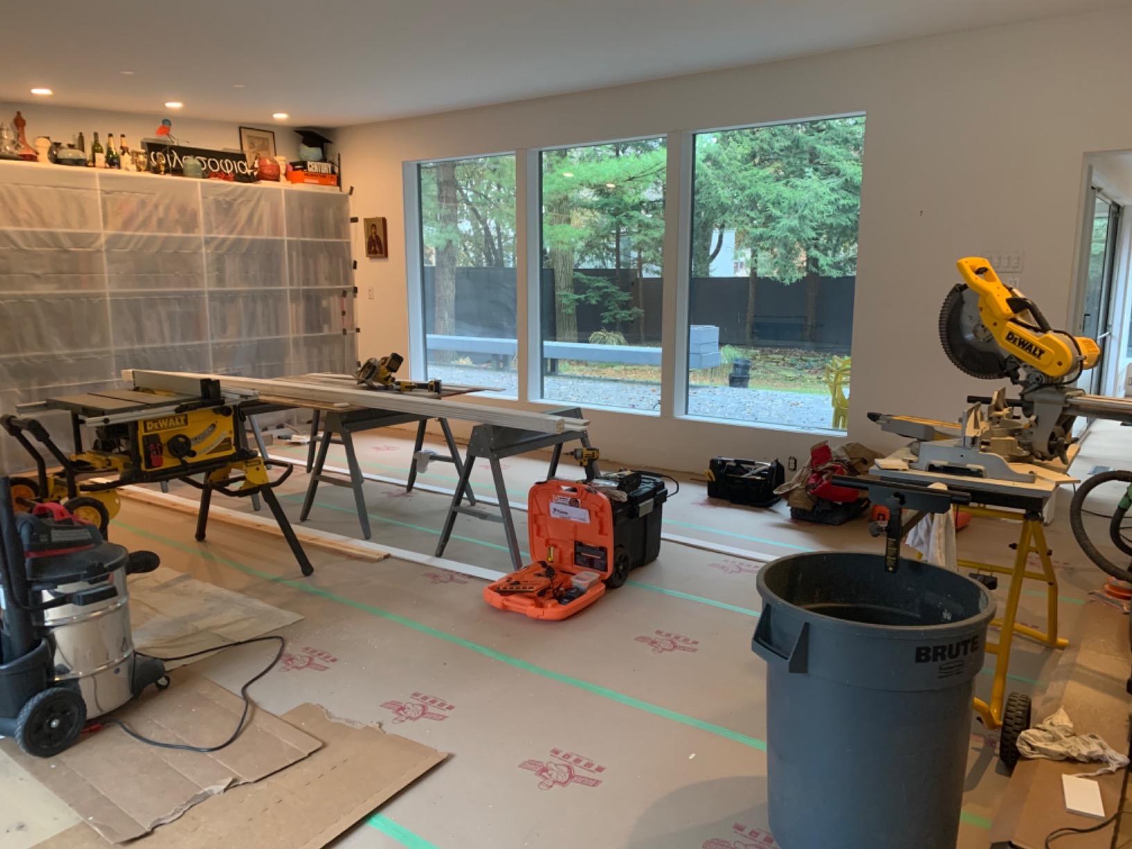 DEWALT 12 Inch Double Bevel Sliding Compound Miter Saw (DWS779) customer photo 2