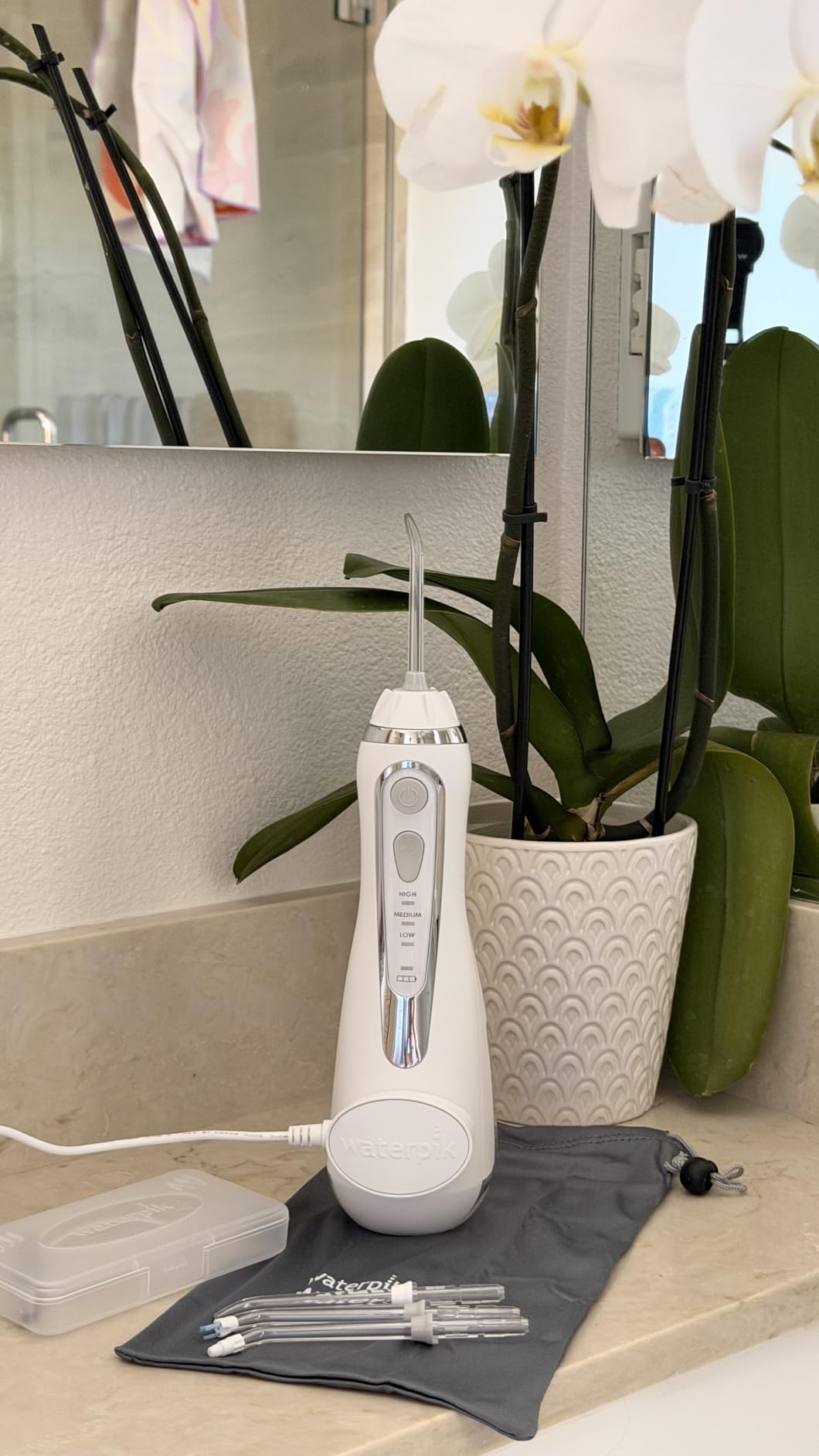 Waterpik Cordless Advanced 2.0 Water Flosser For Teeth, Gums, Braces, Dental Care With Travel Bag and 4 Tips, ADA Accepted, Rechargeable, Portable, and Waterproof, White WP-580 customer photo 1