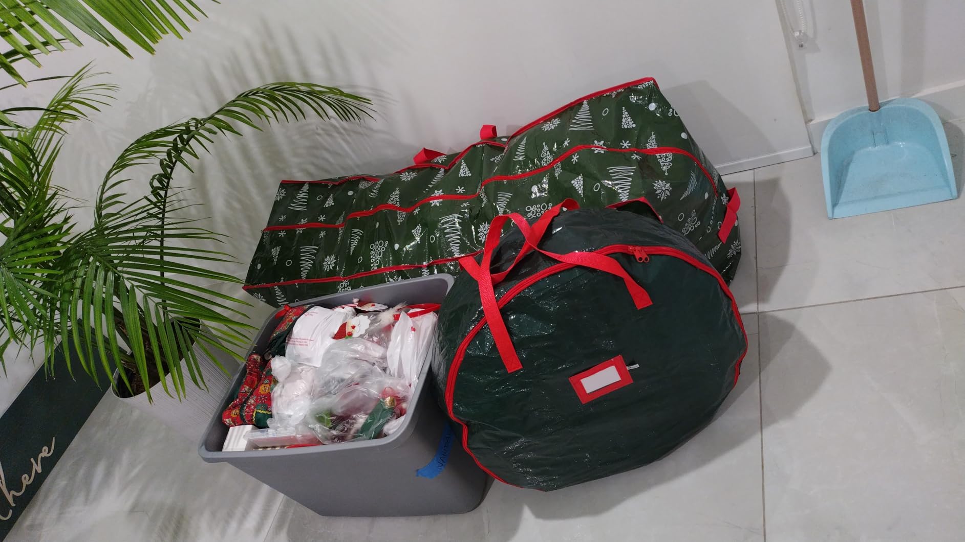 ZOBER Christmas Wreath Storage Container 30 Inch - Wreath Bag for Artificial Wreaths Box - Dual Zippered Wreaths Storage Bag with Strong Durable Handles - Red customer photo 1