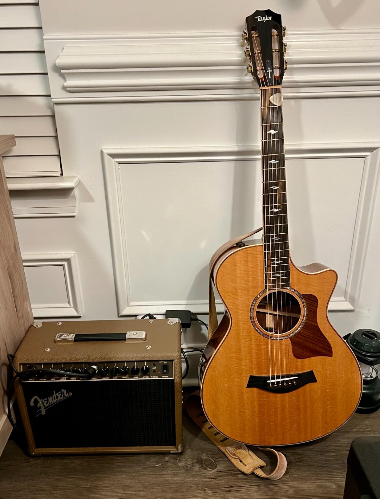 Fender Acoustasonic Guitar Amp for Acoustic Guitar, 40 Watts, with 2-Year Warranty 2x6.5 Inch Speakers, Chorus Effect, Dual Front-panel Inputs customer photo 2