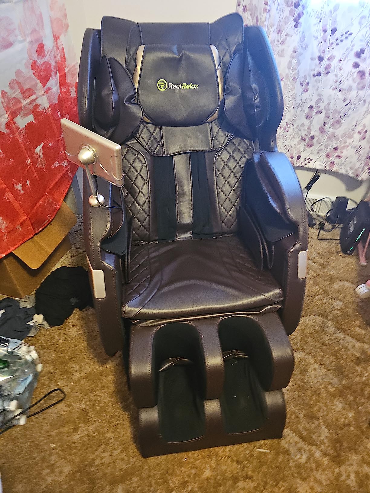 Real Relax 2025 Full Body Massage Chair of Dual-core S Track, Shiatsu Massage Recliner of Zero Gravity with APP and LCD Control, Bluetooth, Home or Office Use, Brown customer photo 2
