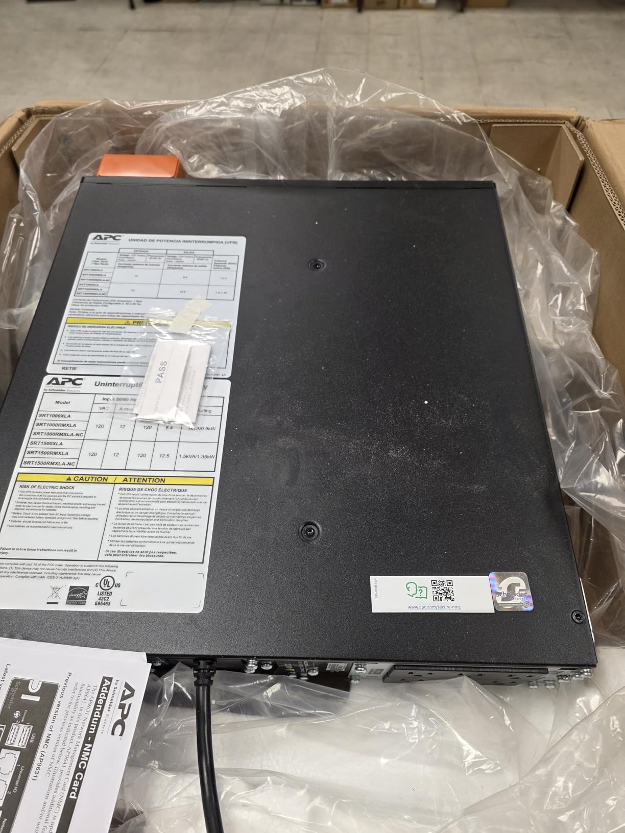 APC by Schneider Electric Smart-UPS SRT 1500VA 120V customer photo 2