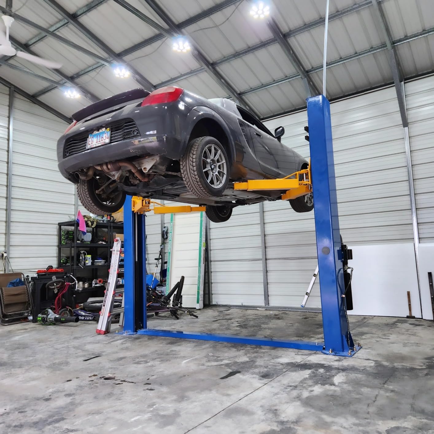 XK L1000 220V 10,000LBS 2 Post Car Lift Auto Car Lift Truck Hoist with 36 Months Parts Replacement customer photo 2