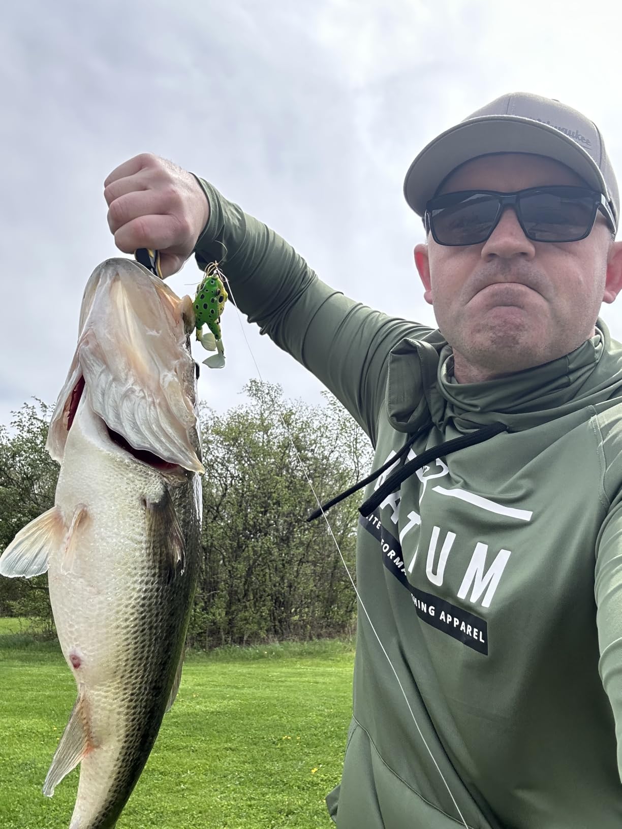 LUNKERHUNT - Frog Bait for Bass Fishing | Soft Hollow Body Weedless Frog for Bass Fishing and Trout | Weedless Realistic Bait Frog Lure, Freshwater with Sharp Hooks Lures and Double Propellers Feet customer photo 2