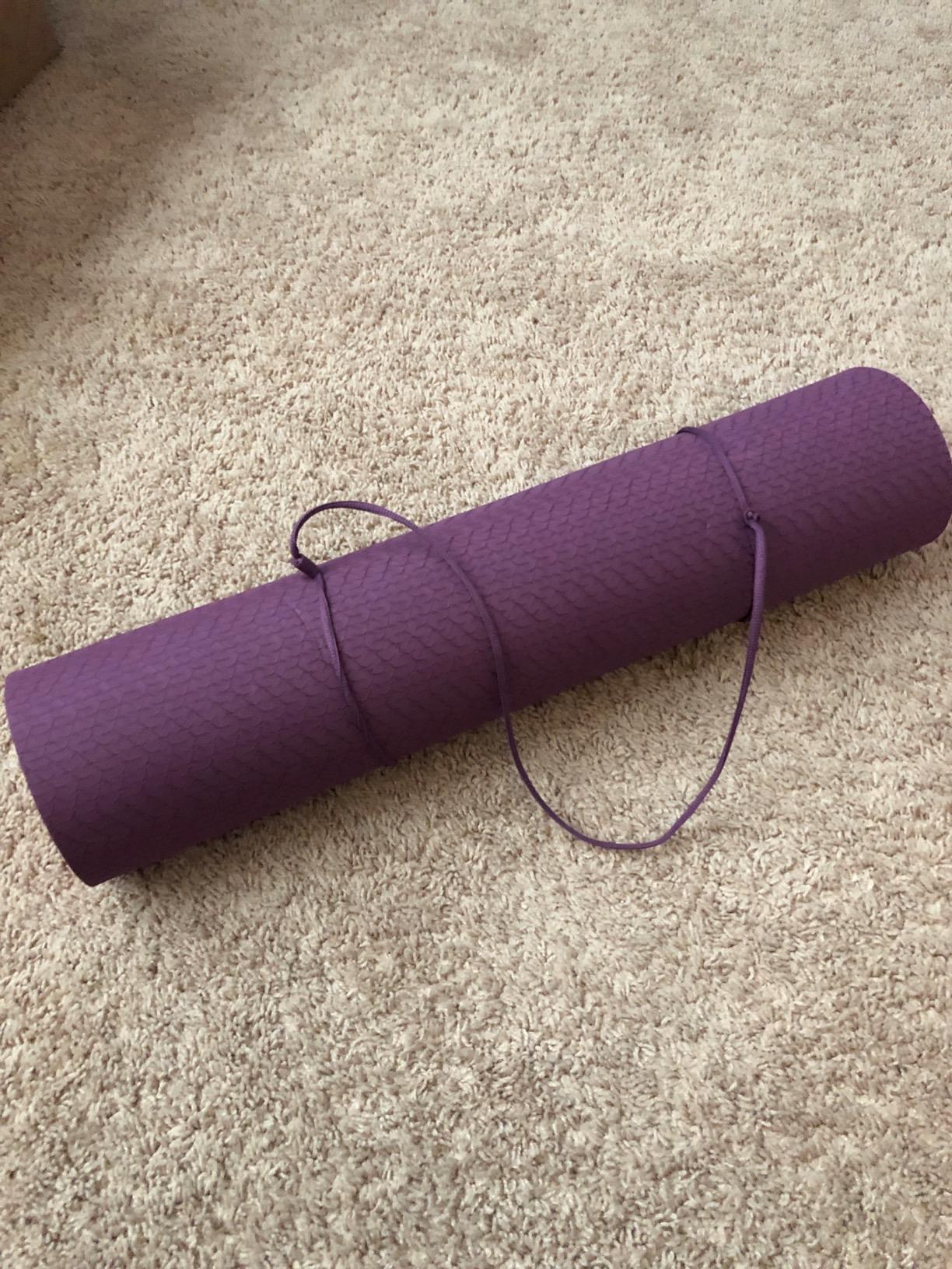 IUGA Yoga Mat Thick Non Slip Anti-tear Pilates Mat Eco Friendly Hot Yoga Mats for Workout & Exercise customer photo 1