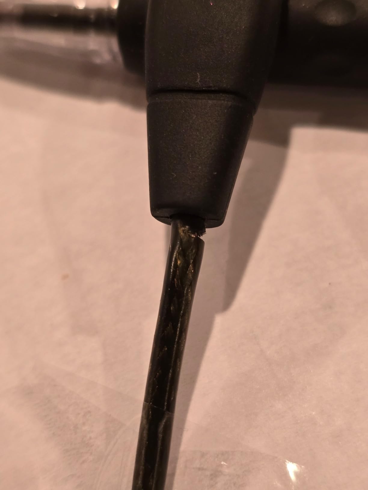 Mackie MP-240 In-Ear Headphones & Monitors with Dual Hybrid Drivers - Professional IEM for Musicians customer photo 2