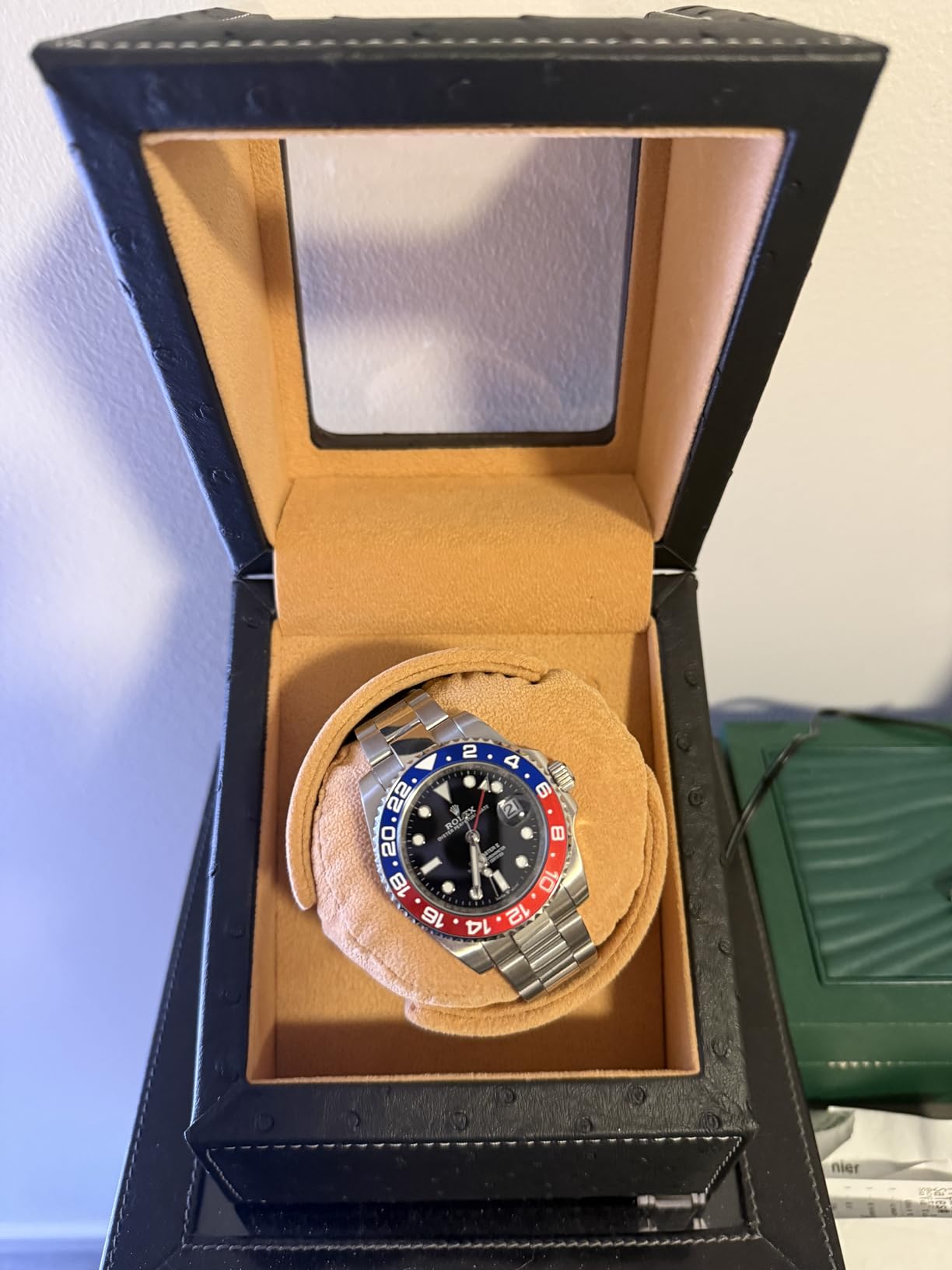 Automatic Single Watch Winder for Rolex and Other Luxury Watches - Automatic Winder with Quiet Motor, Premium Black Ostrich Leather Exterior and Soft Flexible Watch Pillows of Camel Velvet customer photo 1