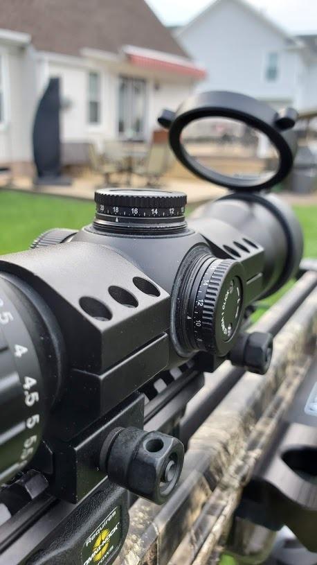 Hawke XB30 Crossbow Scope 1.5-6x36 IR, Wide Angle, 30mm, 450 feet per second customer photo 2